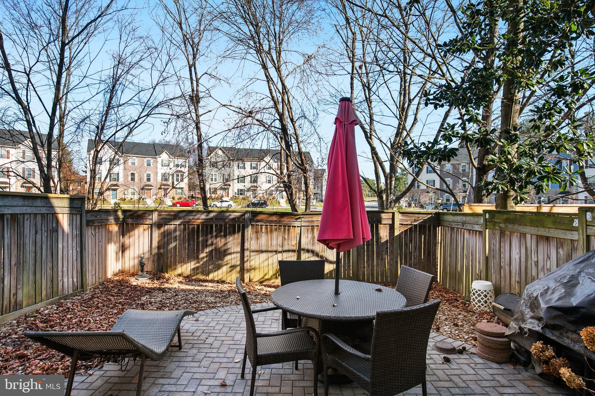 FAIRWAY ISLAND - Residential