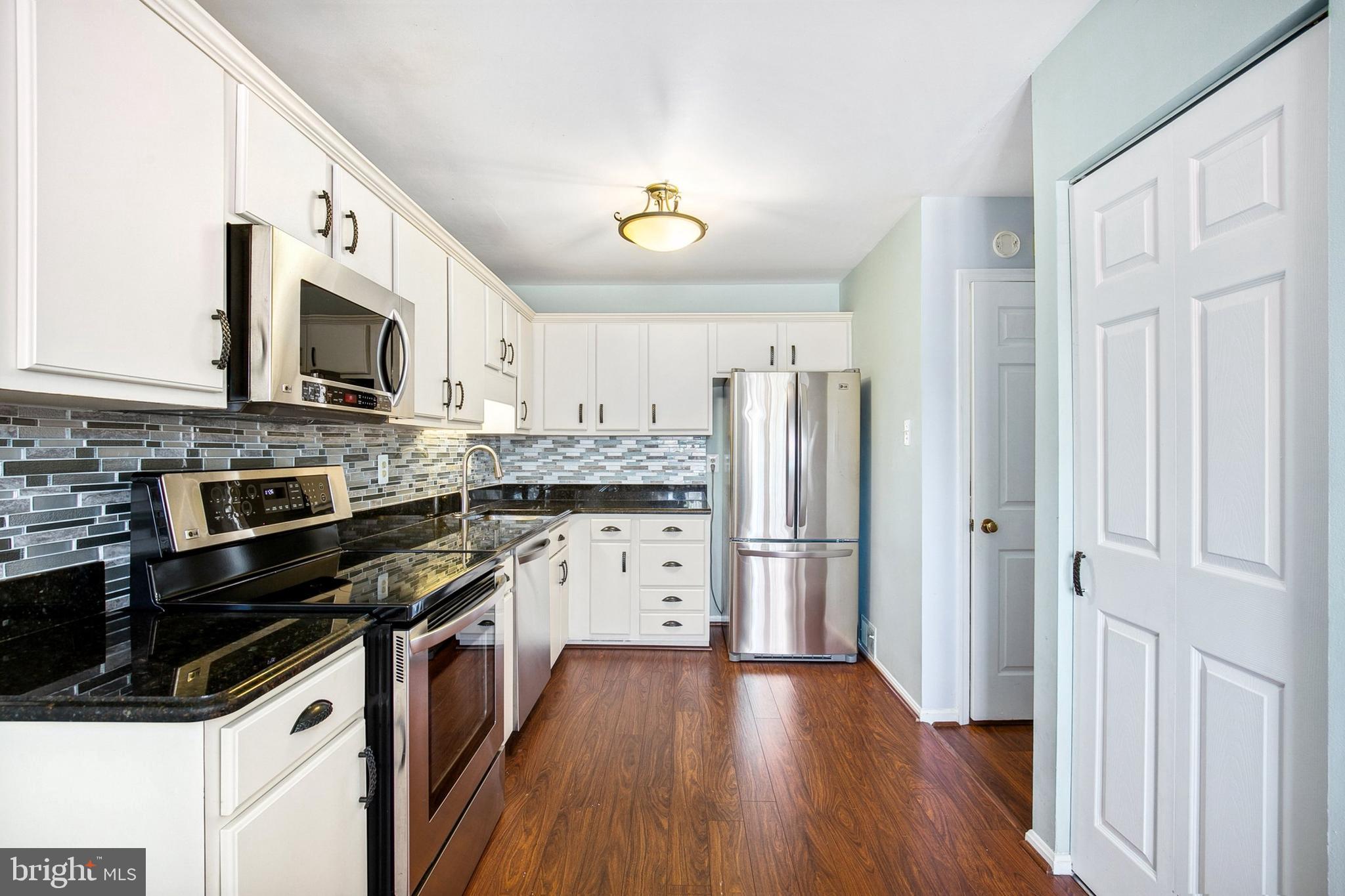 FAIRWAY ISLAND - Residential