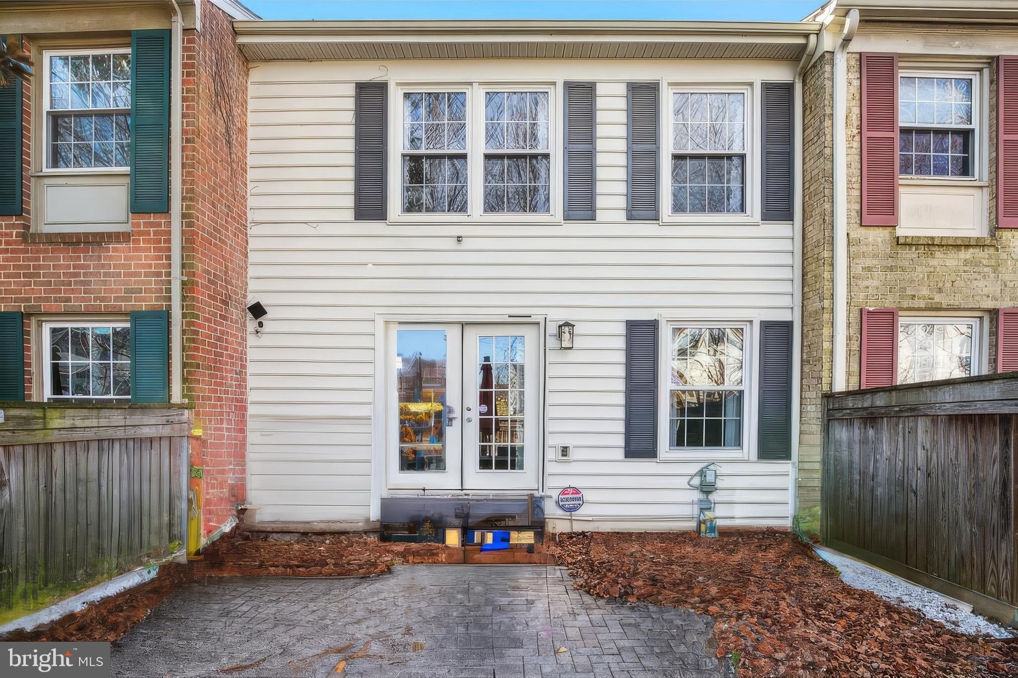 FAIRWAY ISLAND - Residential