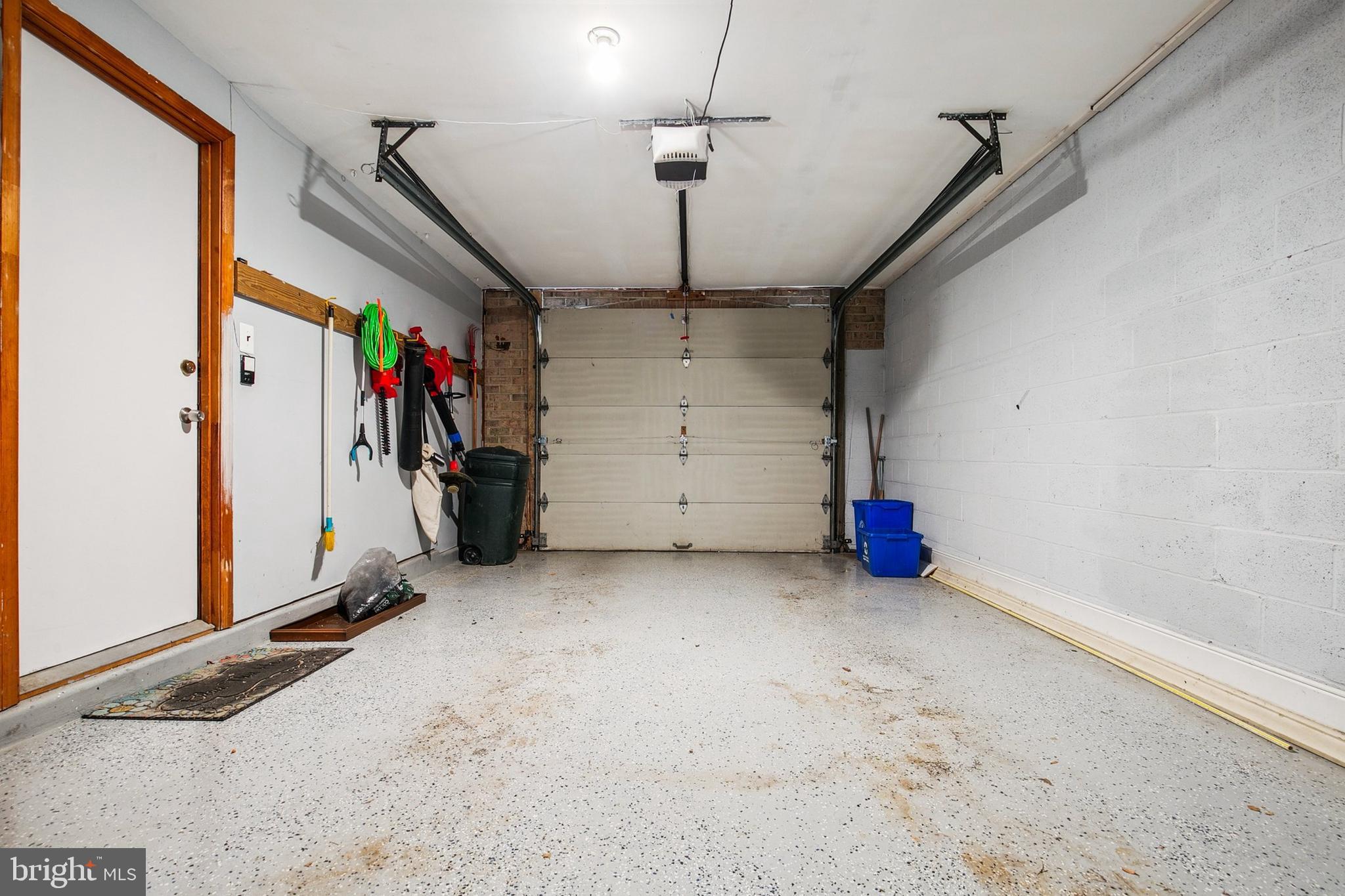 FAIRWAY ISLAND - Residential