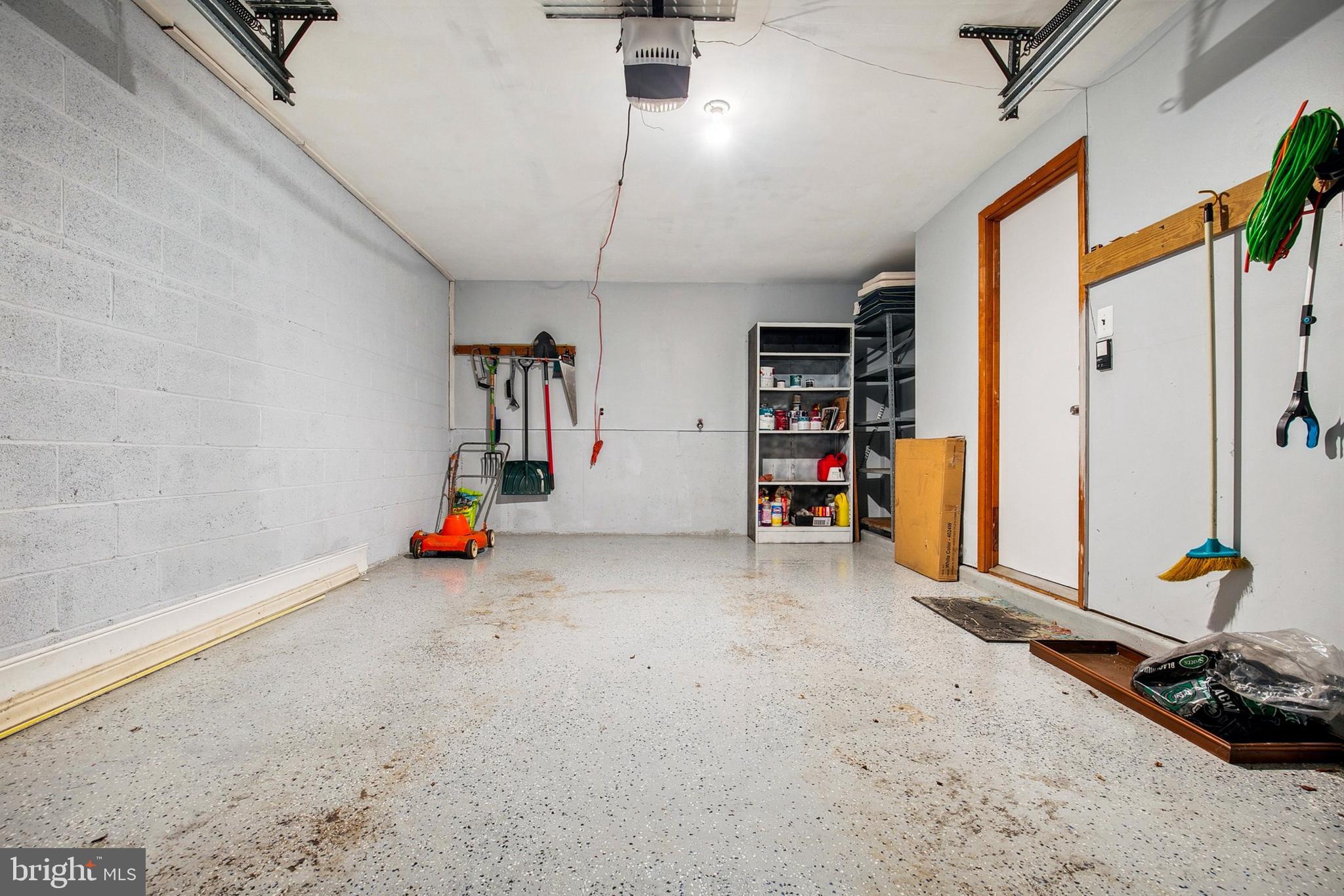 FAIRWAY ISLAND - Residential