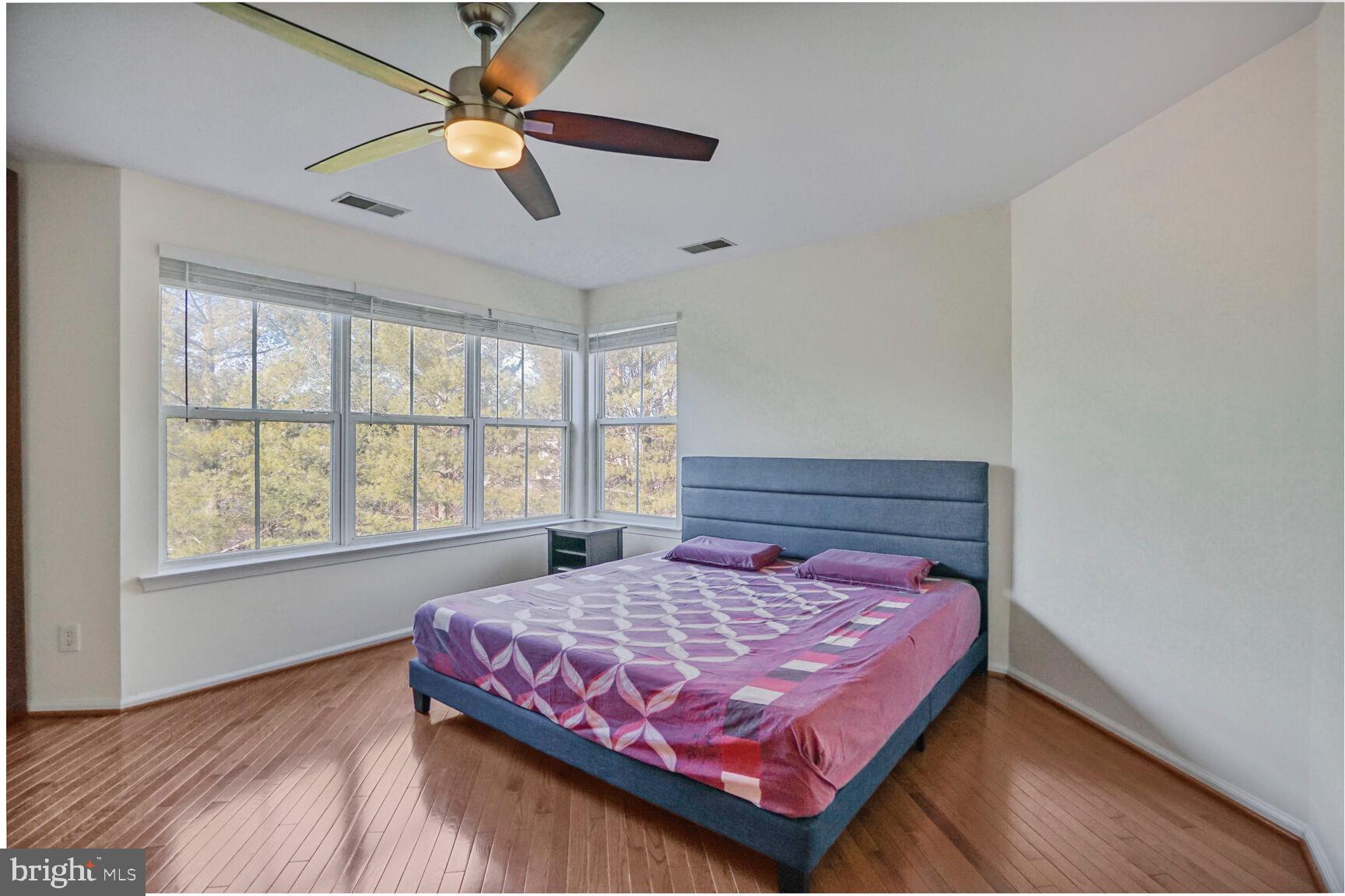 BROADLANDS - Residential