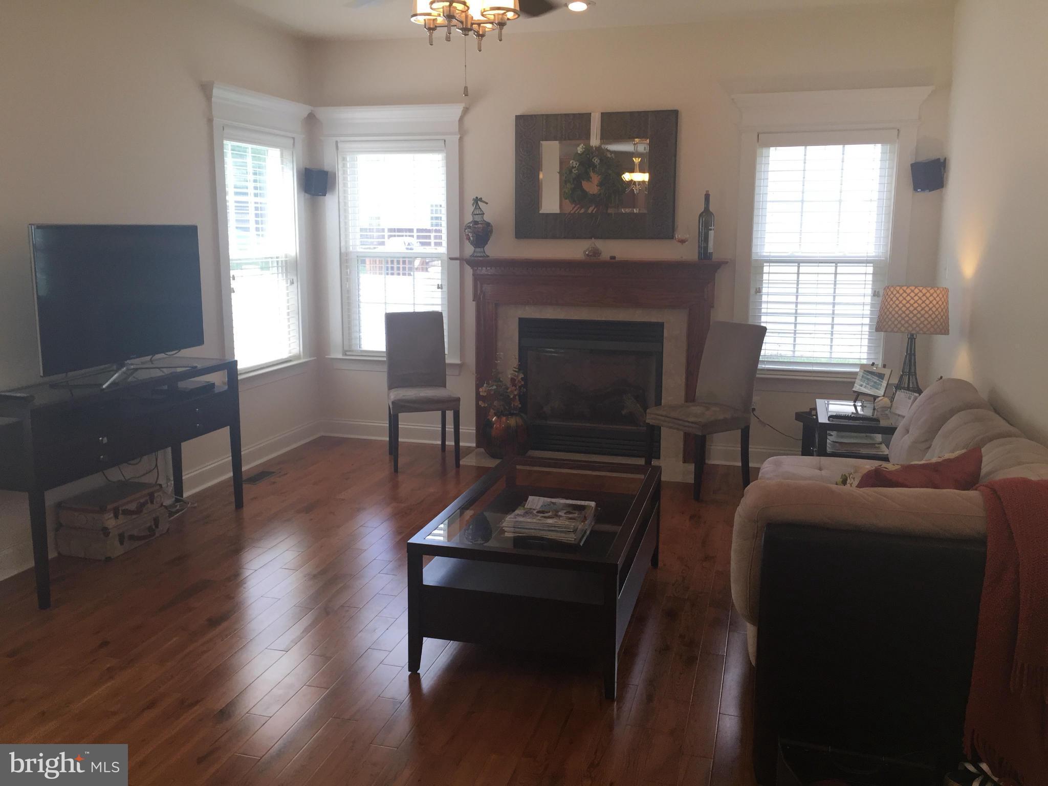 PEMBROOKE PHASE 2 - Residential Lease