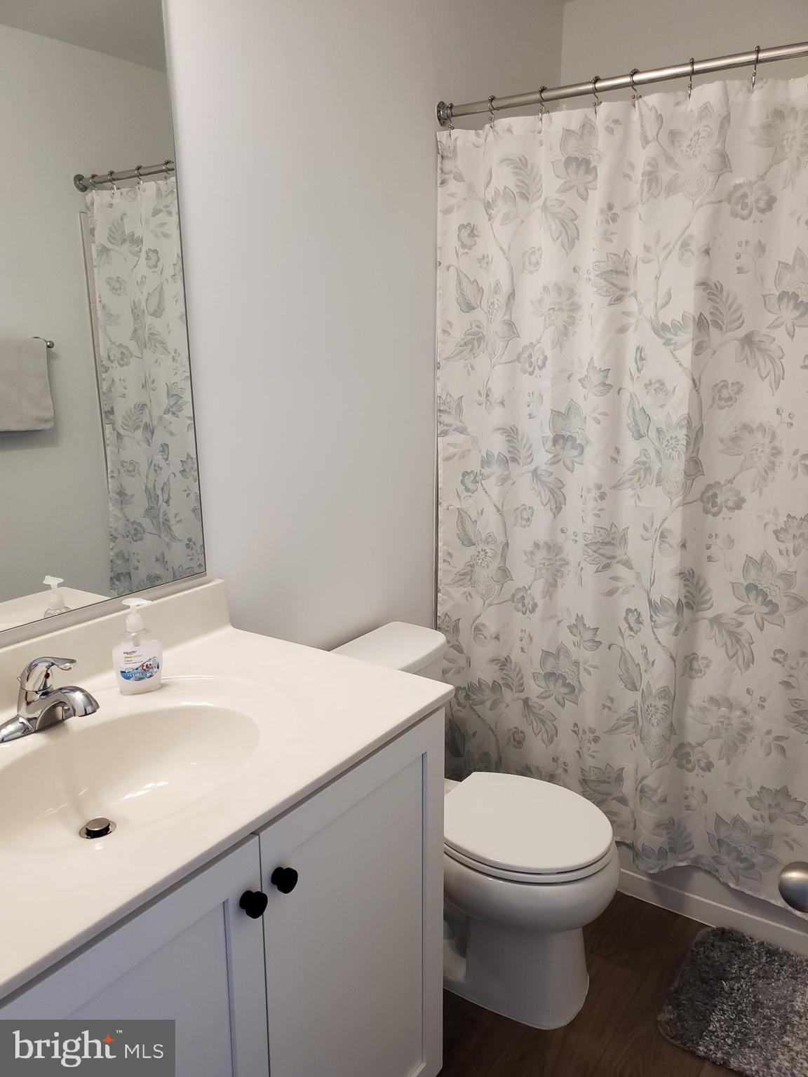 MCCAULEY CROSSING - Residential Lease