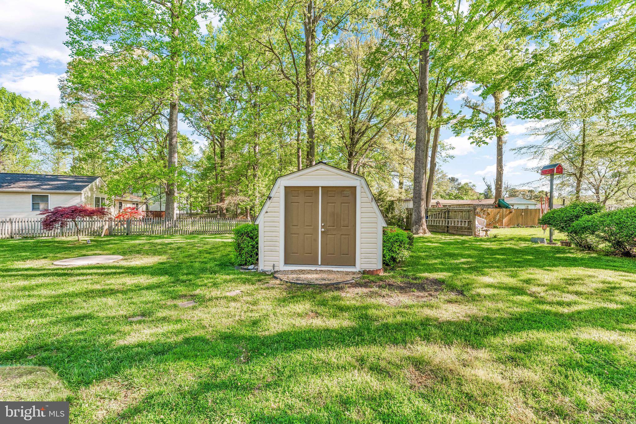 GOLDEN BEACH - Residential