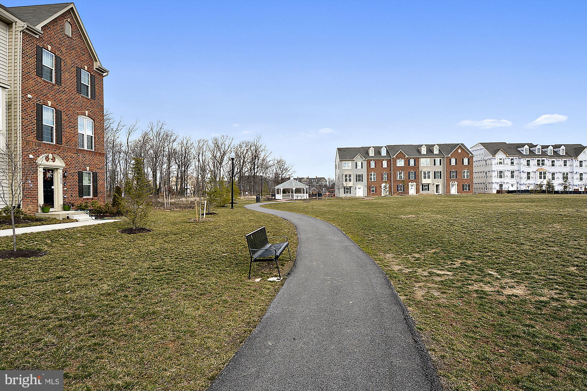 HOWARD SQUARE - Residential