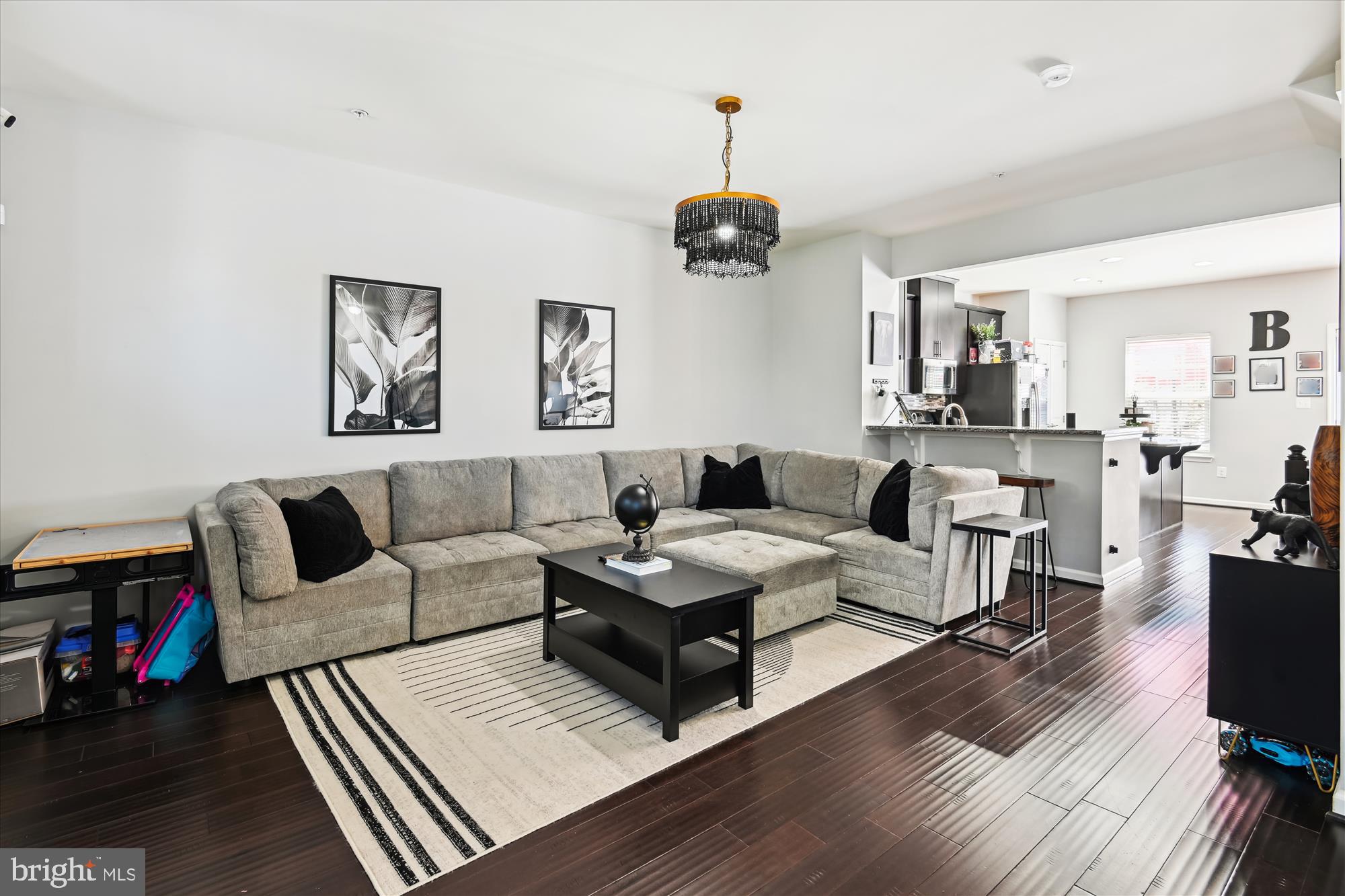 HOWARD SQUARE - Residential