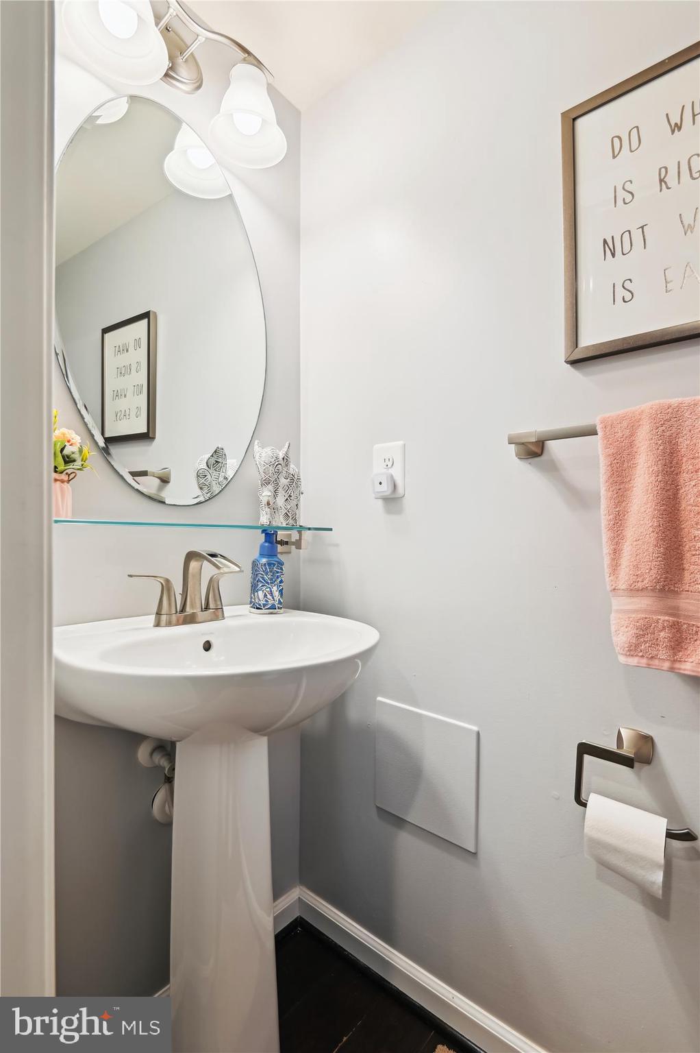 HOWARD SQUARE - Residential