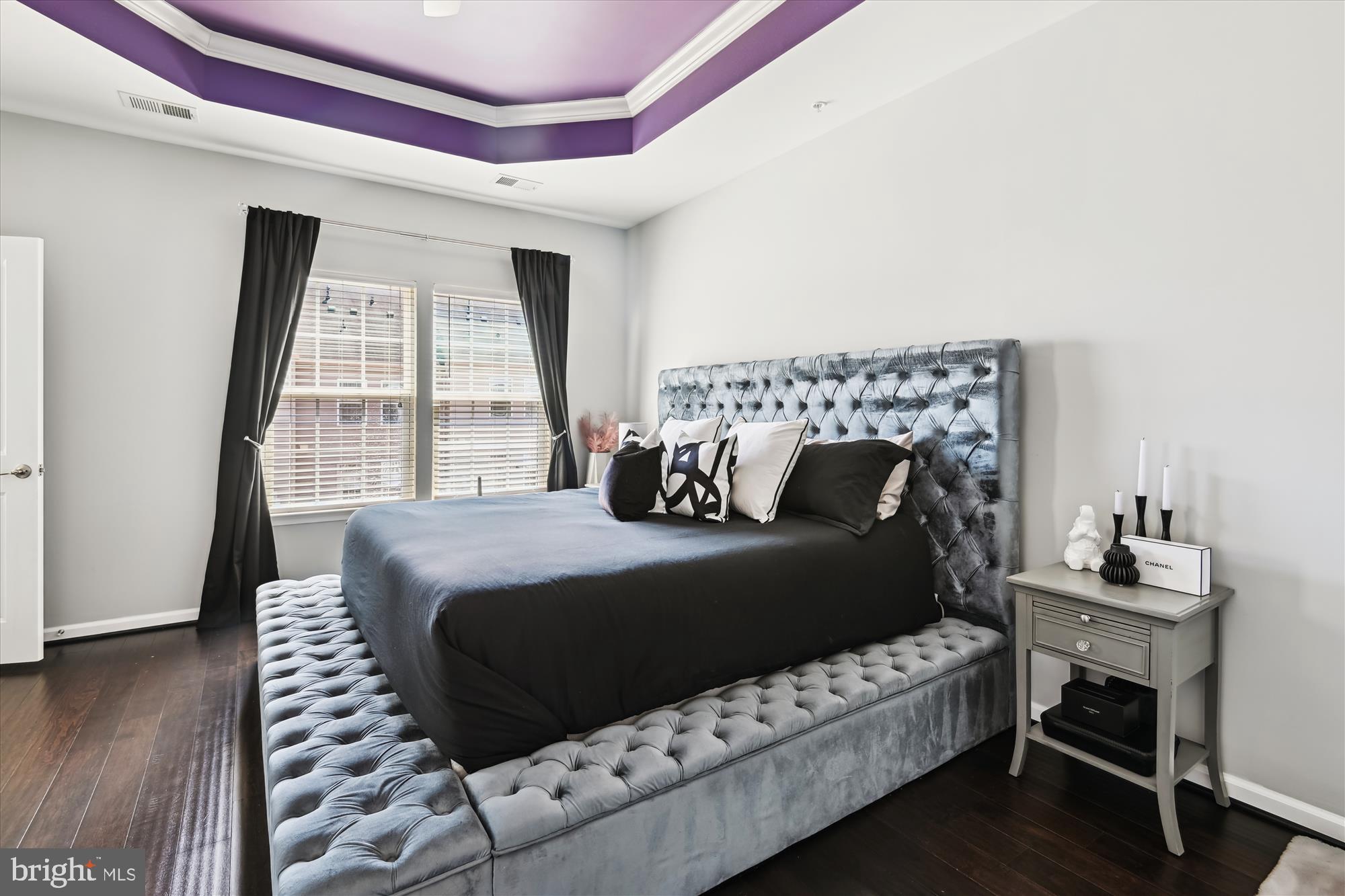 HOWARD SQUARE - Residential