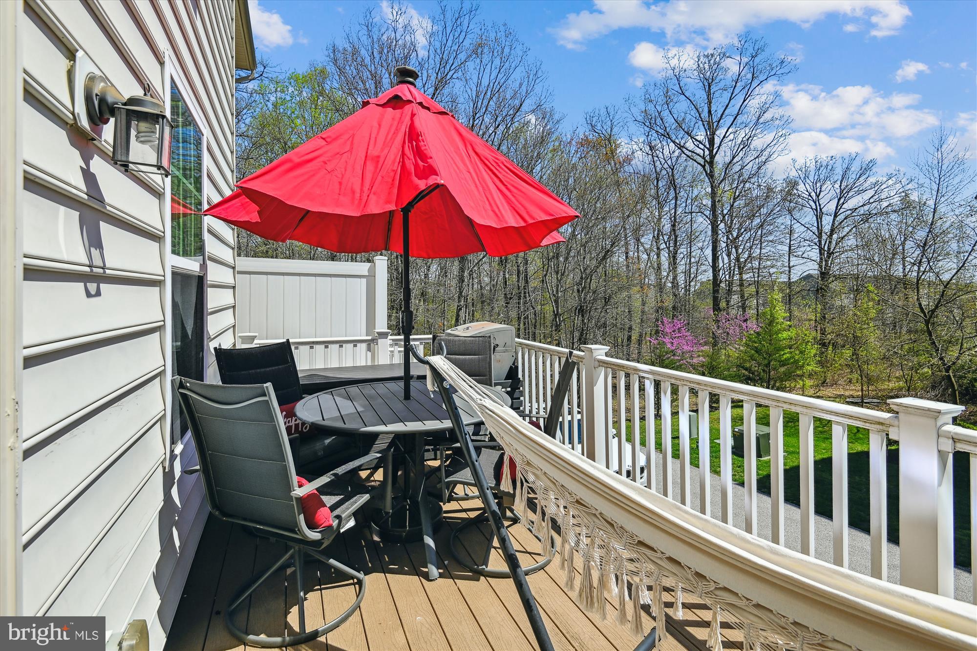 HOWARD SQUARE - Residential