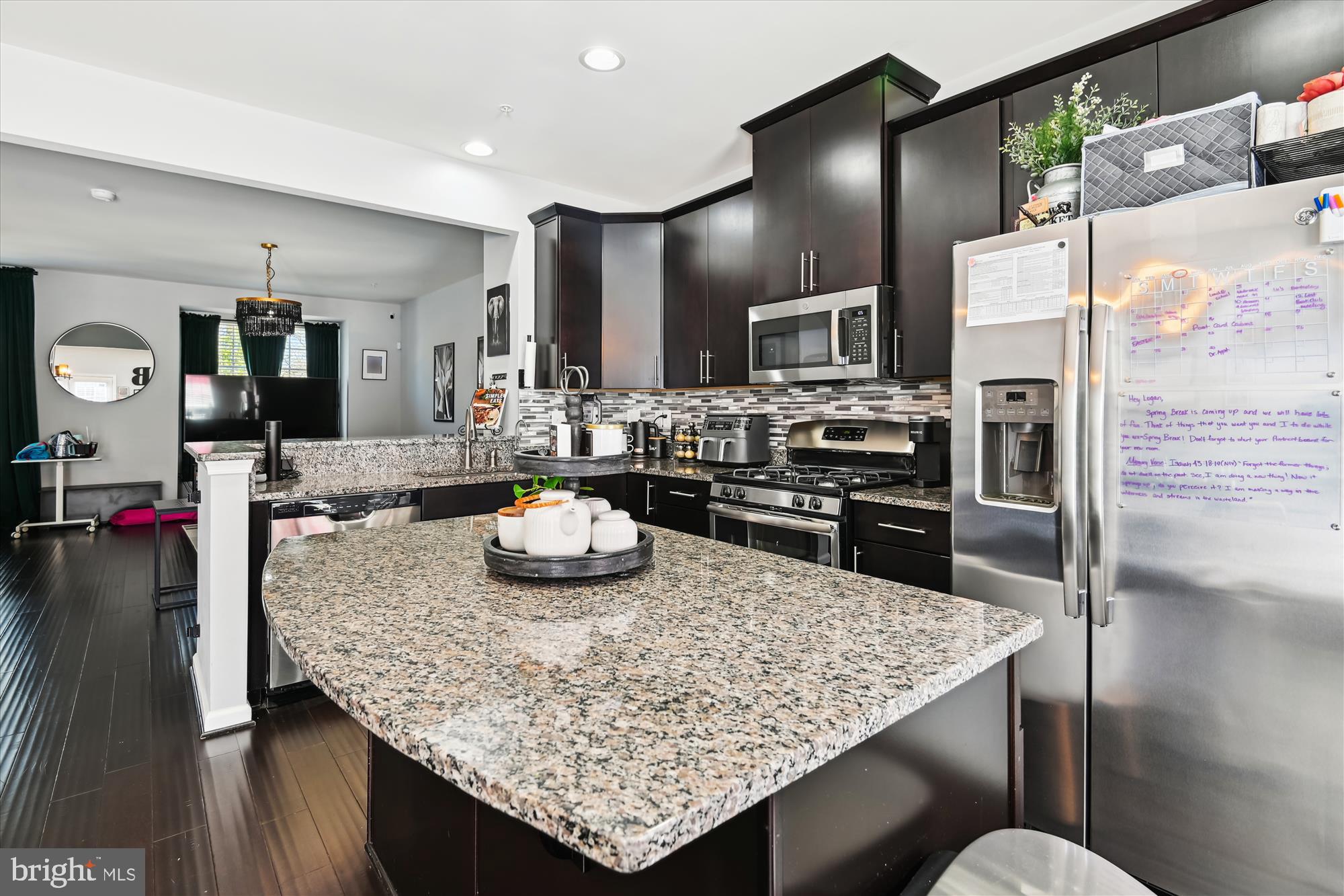 HOWARD SQUARE - Residential