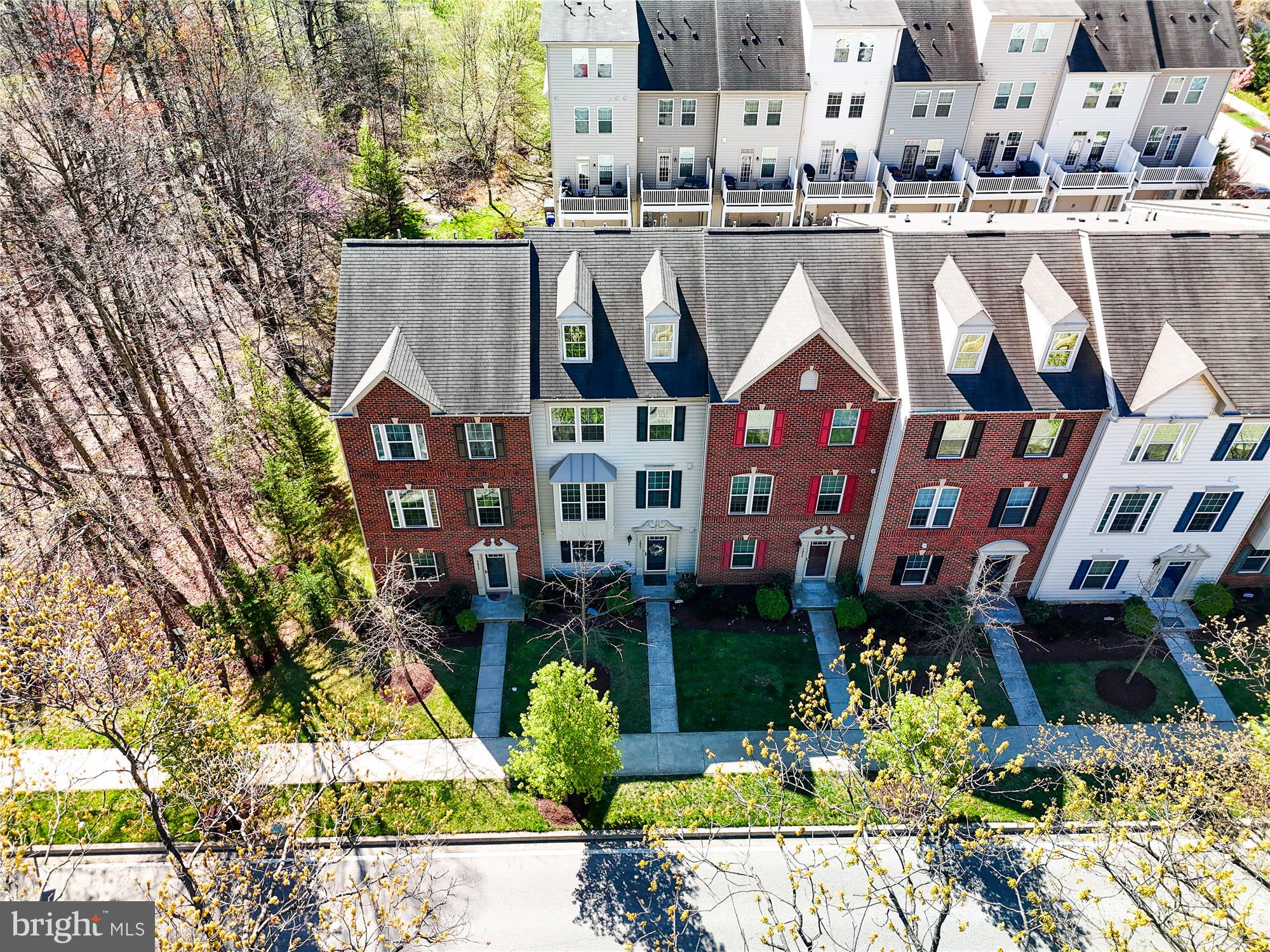 HOWARD SQUARE - Residential