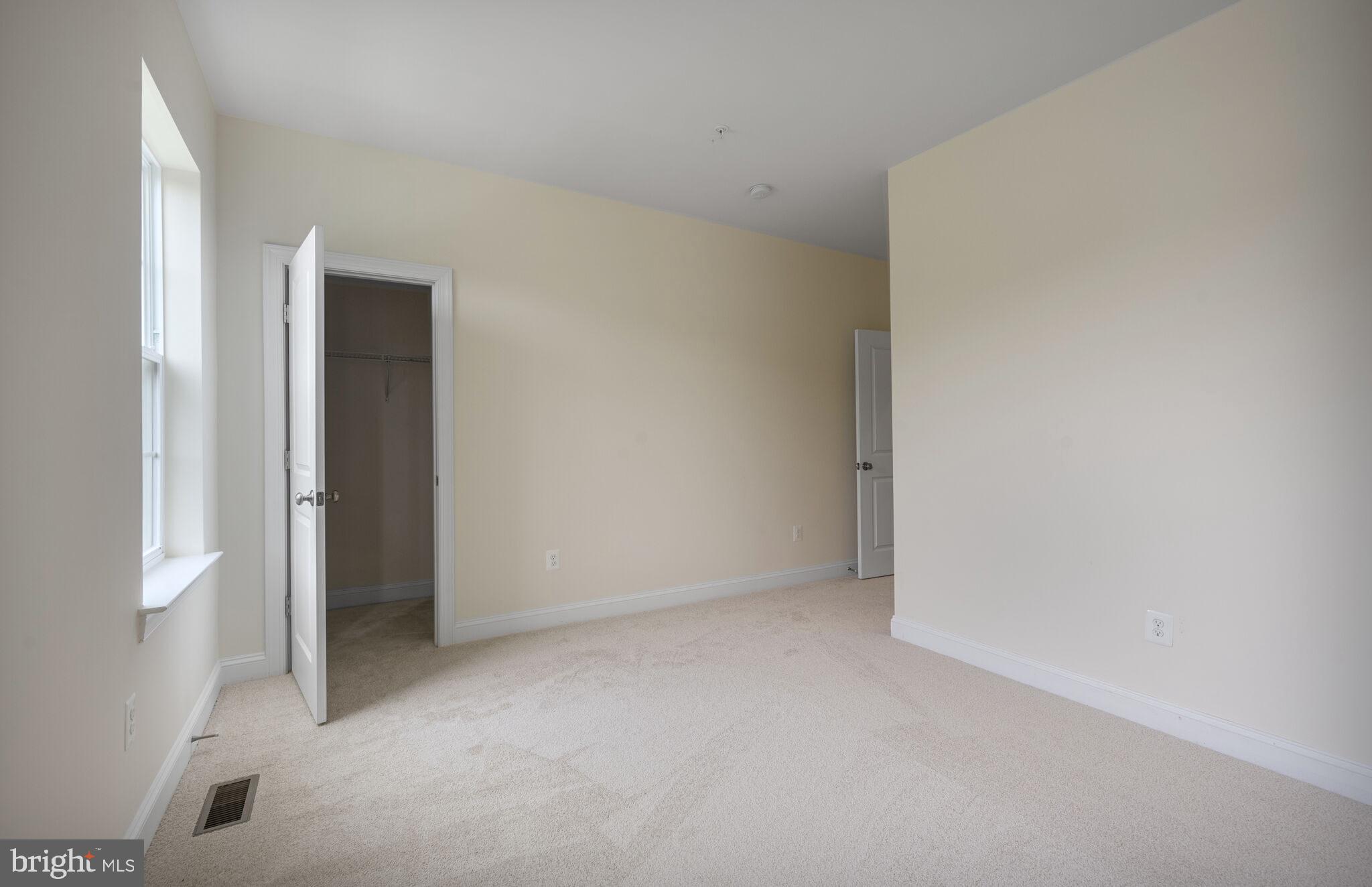 POPLAR RUN - Residential