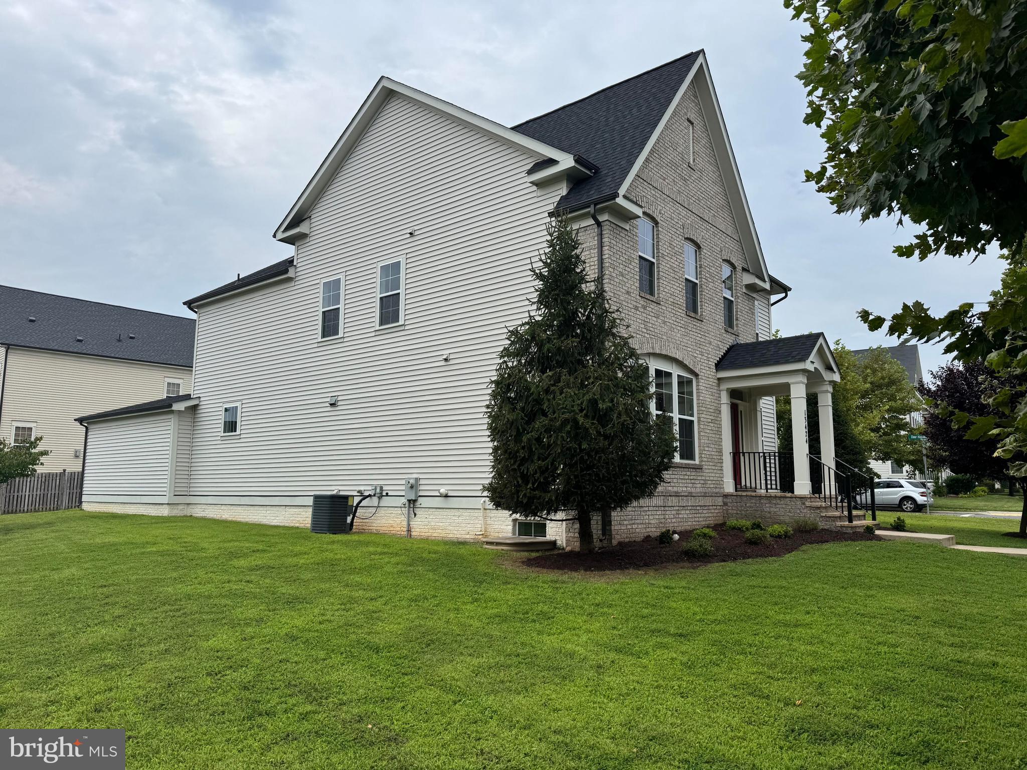 13424 WINDY MEADOW LANE