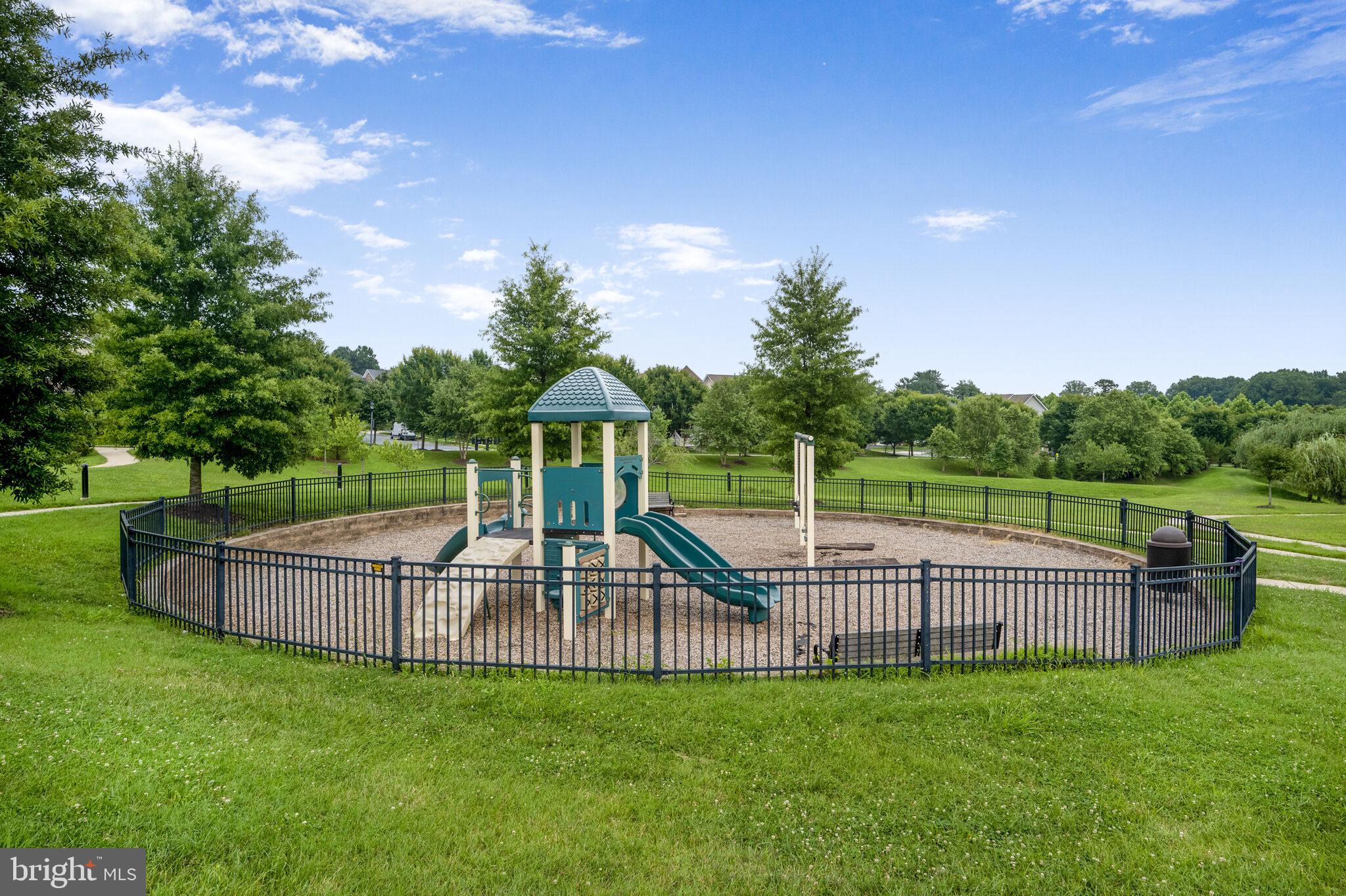 POPLAR RUN - Residential