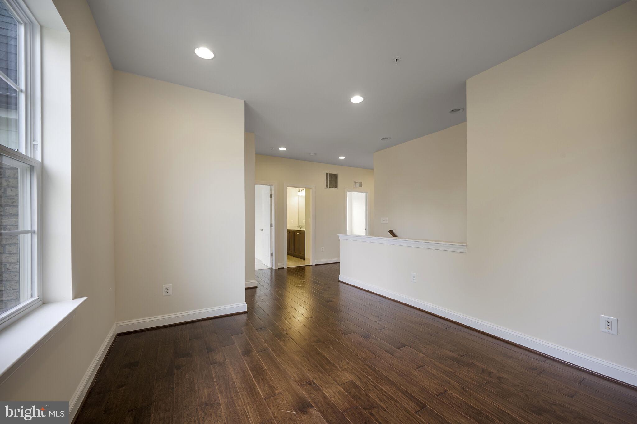 POPLAR RUN - Residential