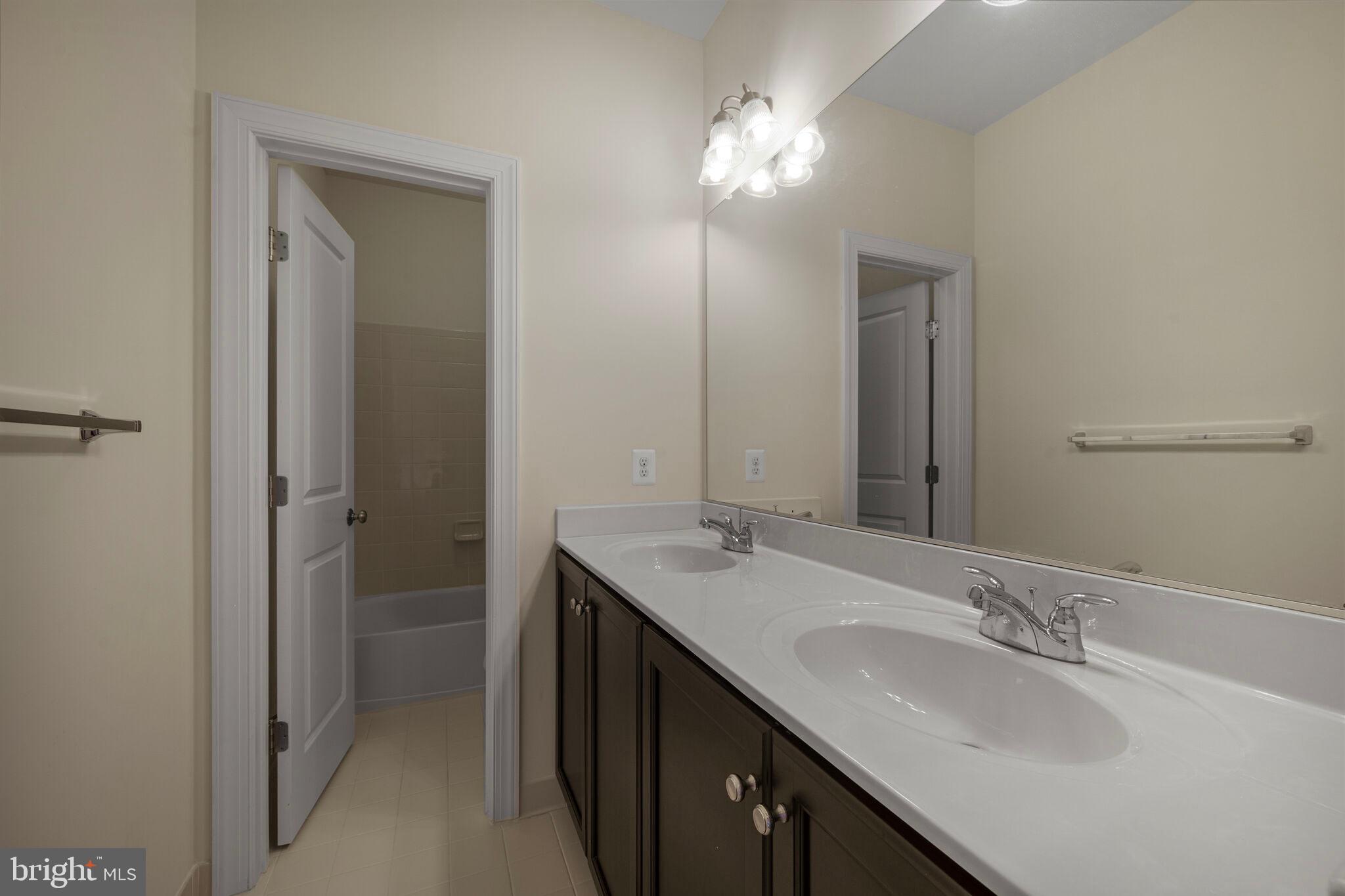 POPLAR RUN - Residential