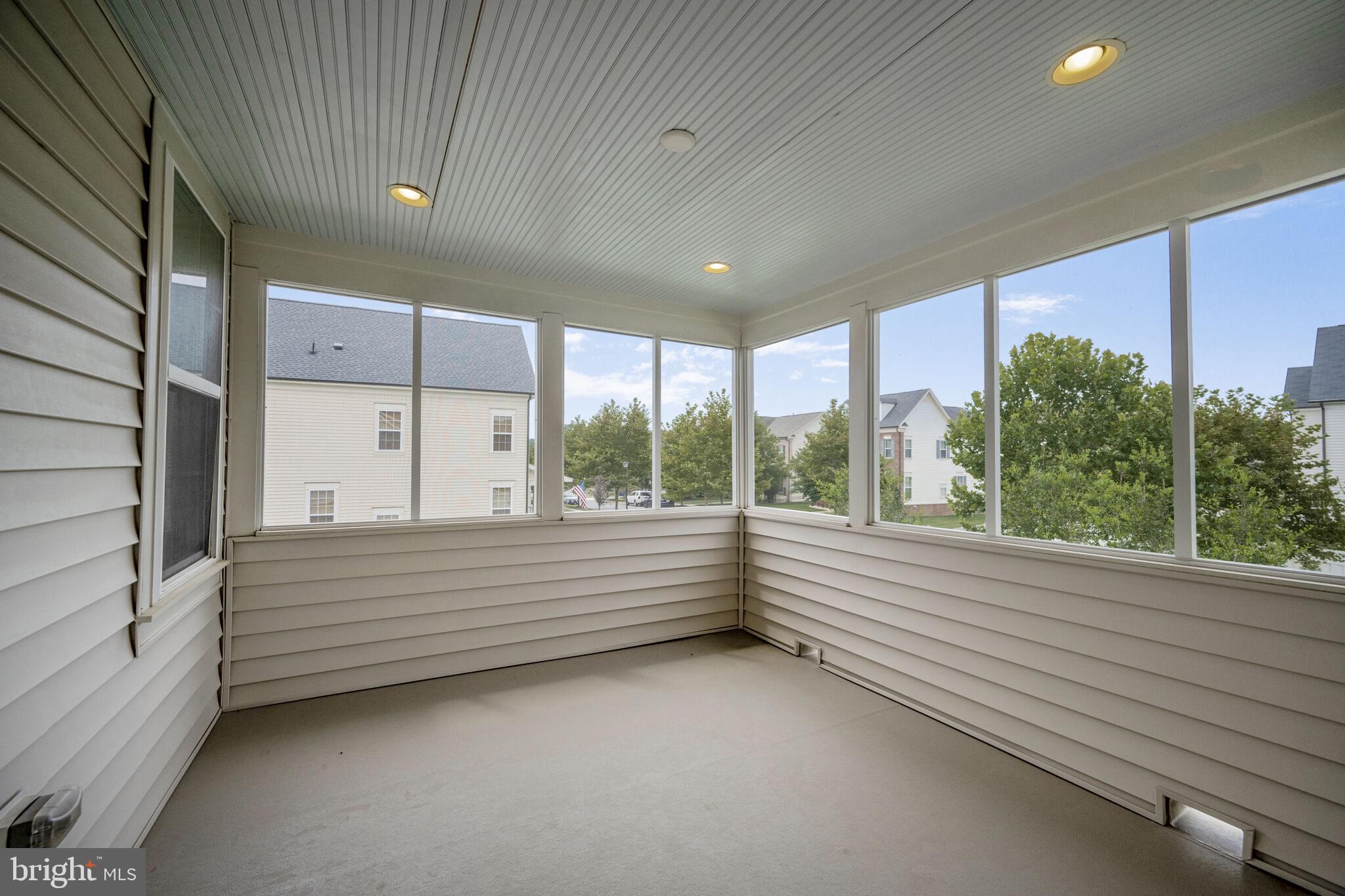 POPLAR RUN - Residential