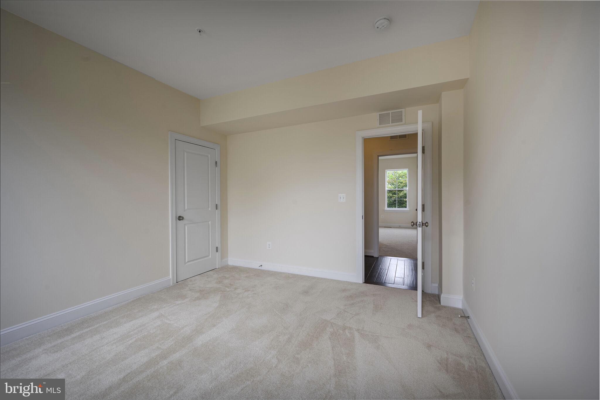 POPLAR RUN - Residential