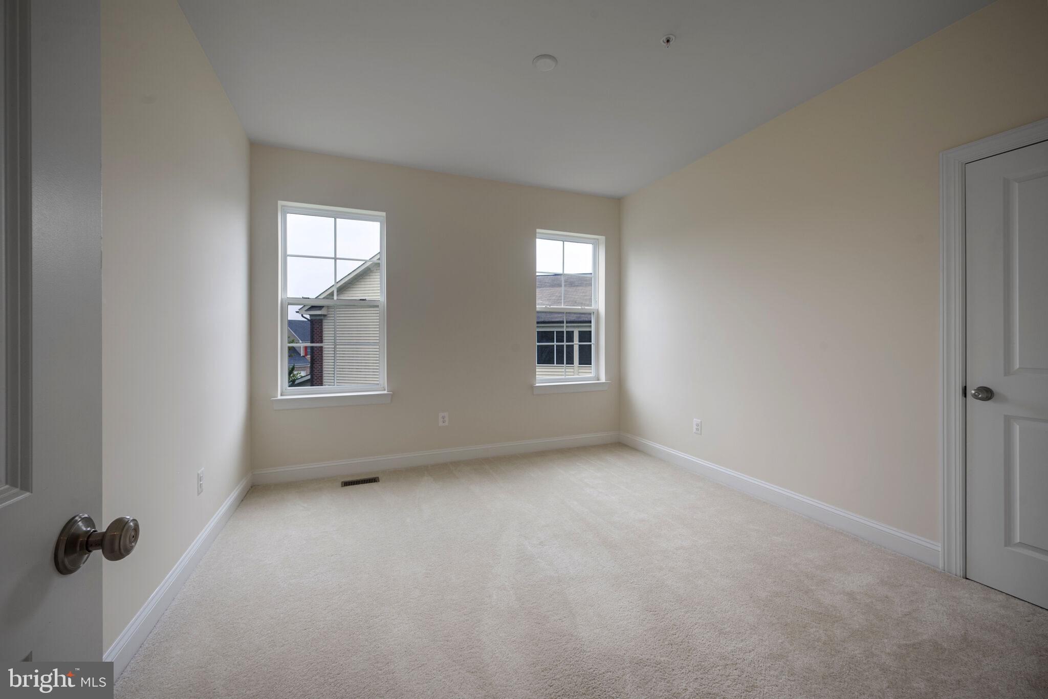 POPLAR RUN - Residential