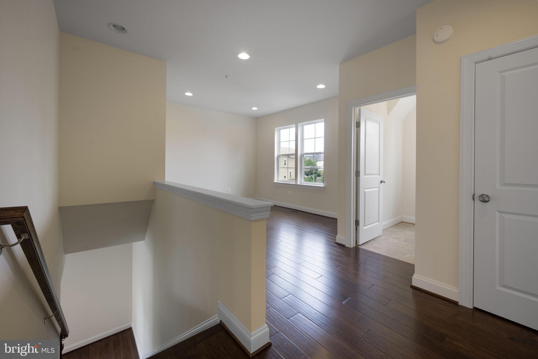 POPLAR RUN - Residential