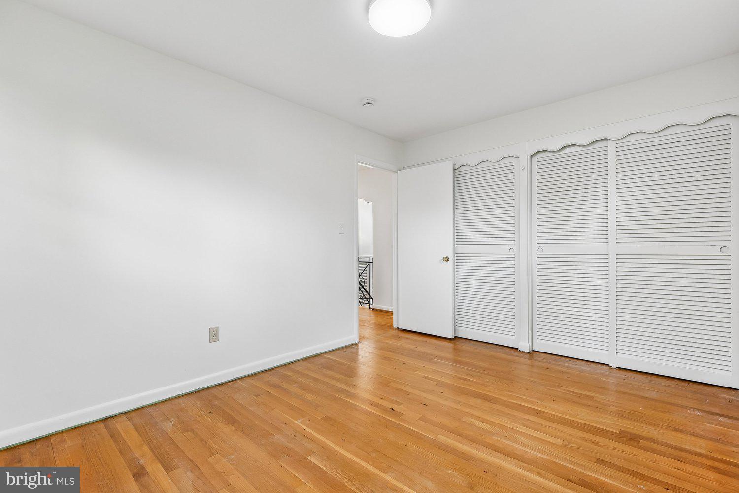 KEMP MILL ESTATES - Residential