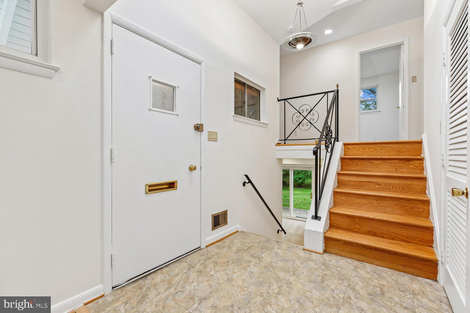 KEMP MILL ESTATES - Residential