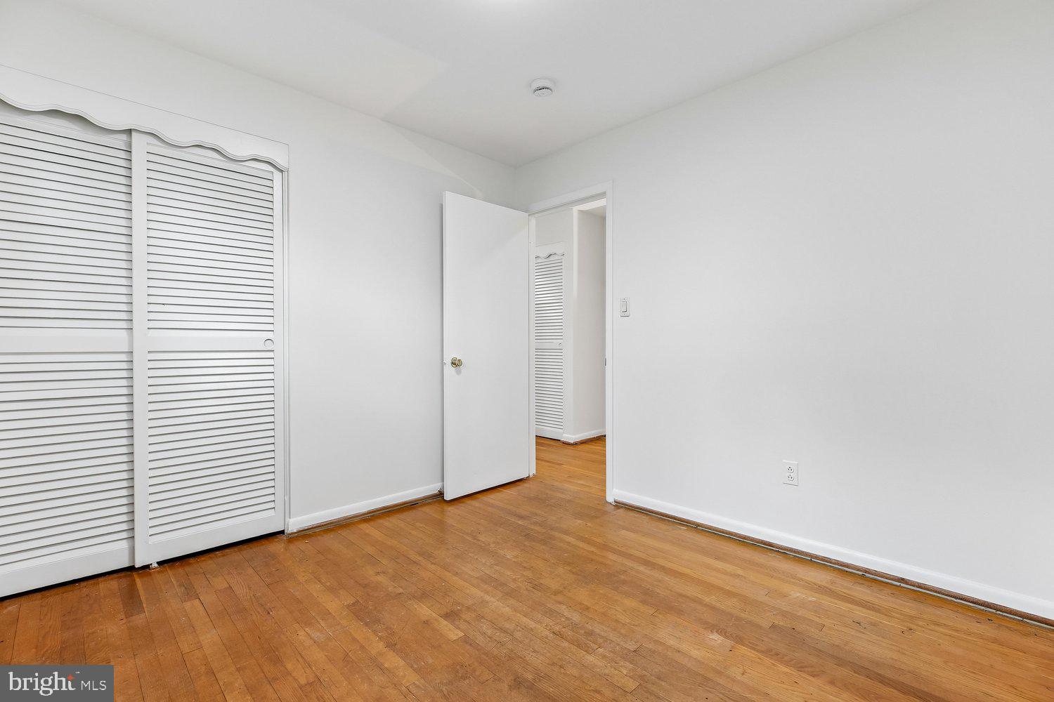 KEMP MILL ESTATES - Residential