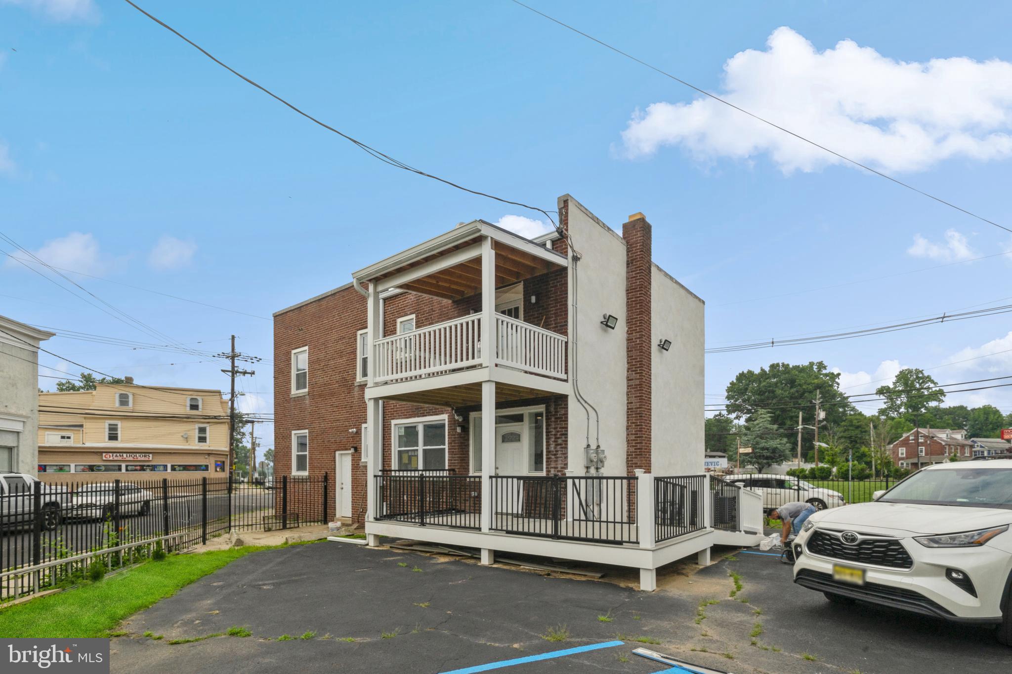 250 WARREN STREET 1ST FLR