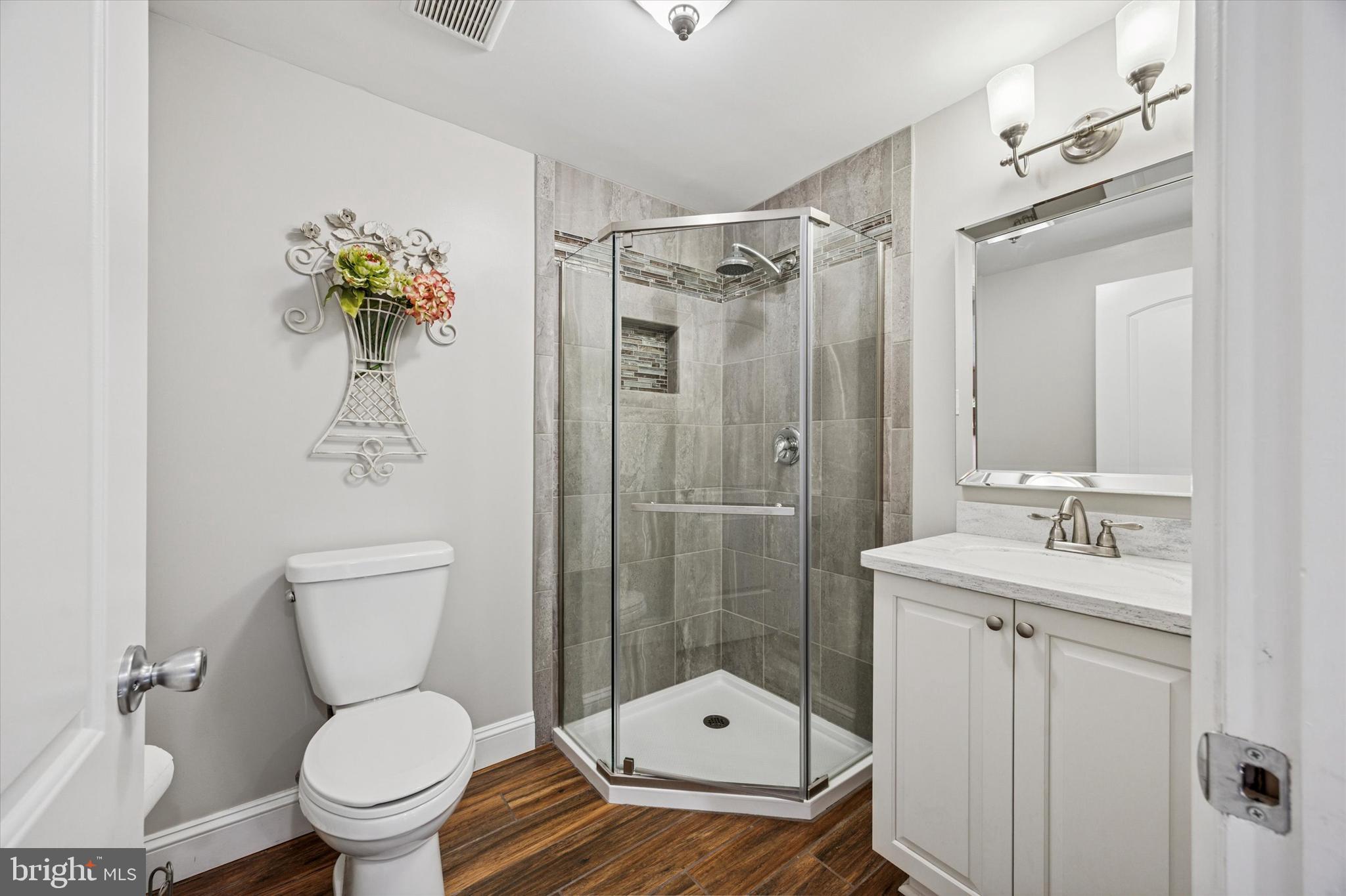 DOYLESTOWN CROSSIN - Residential