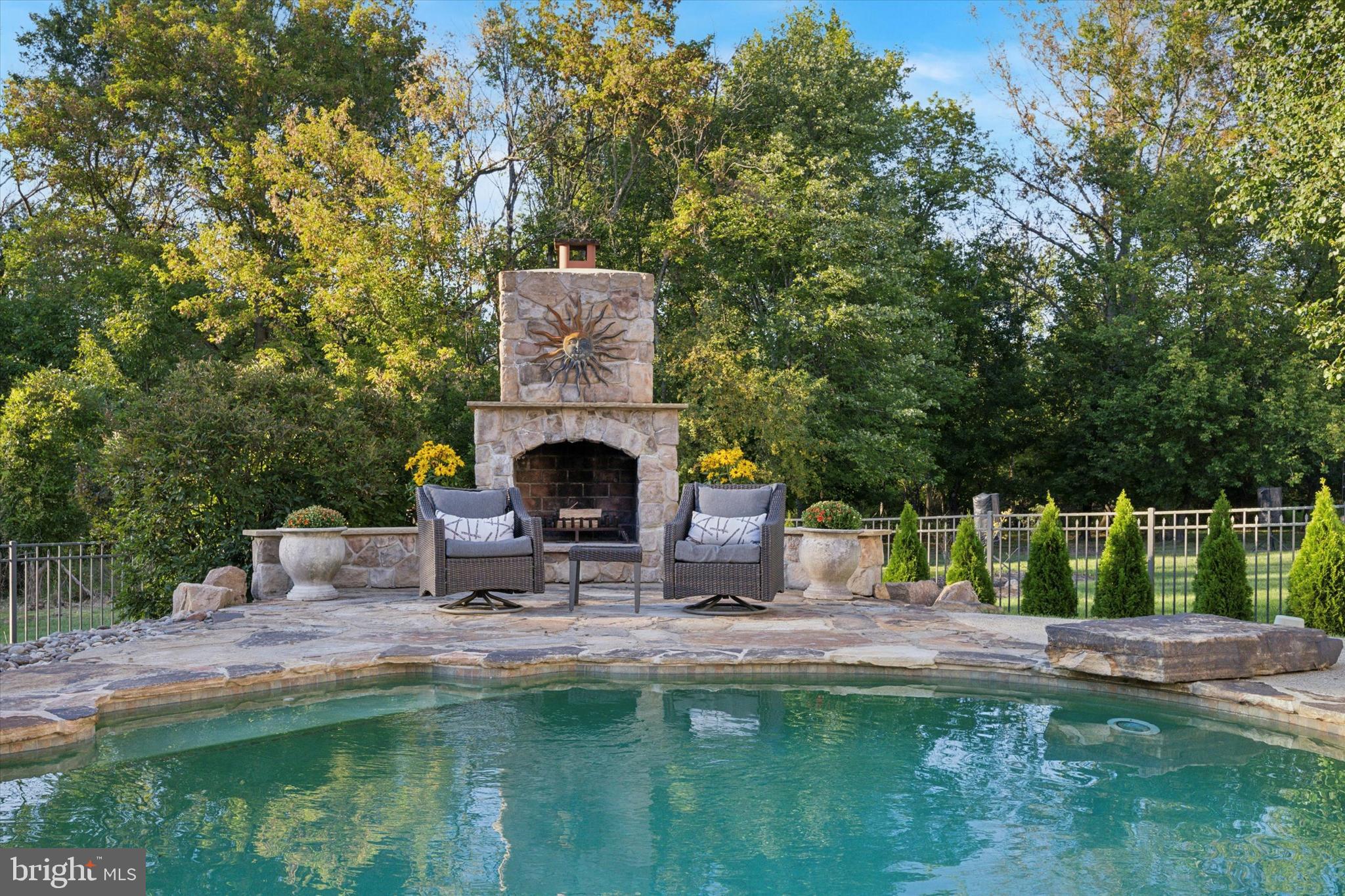 DOYLESTOWN CROSSIN - Residential