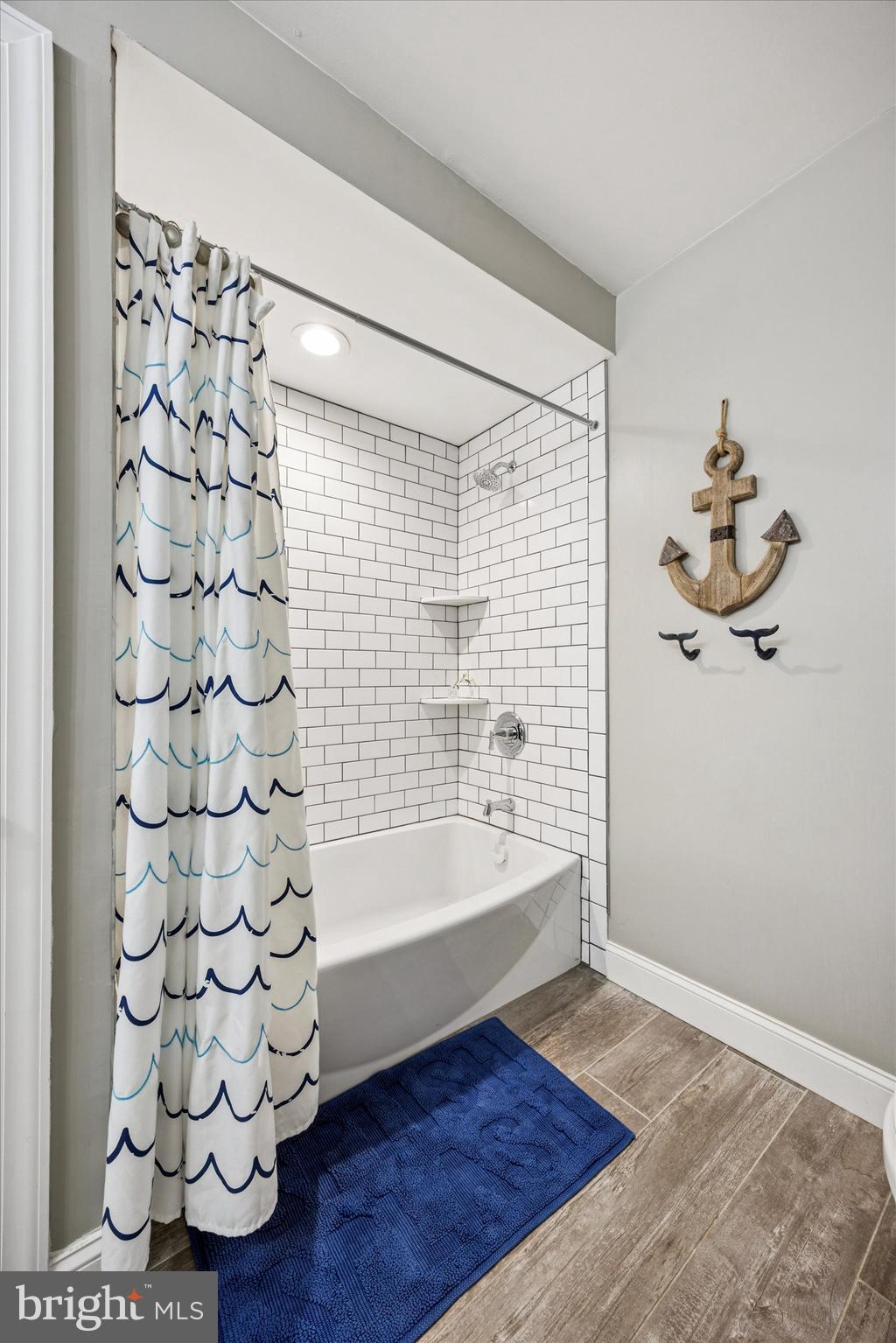 DOYLESTOWN CROSSIN - Residential