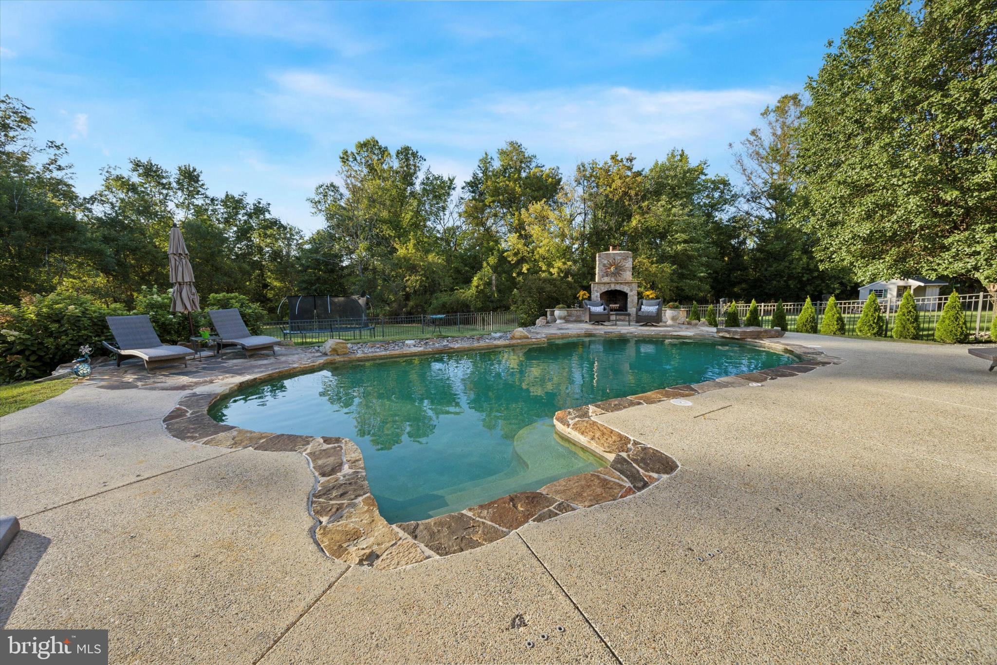 DOYLESTOWN CROSSIN - Residential