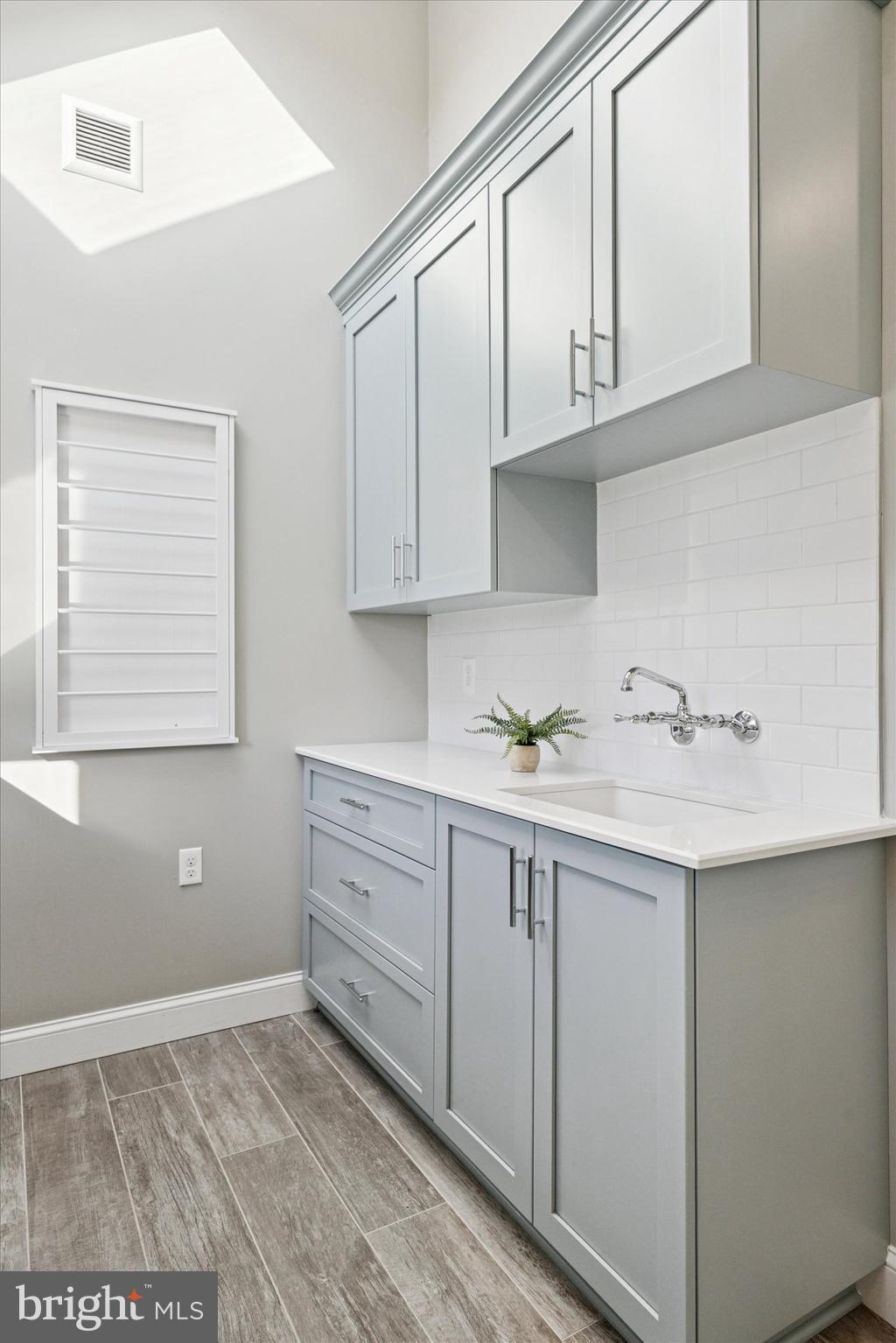 DOYLESTOWN CROSSIN - Residential