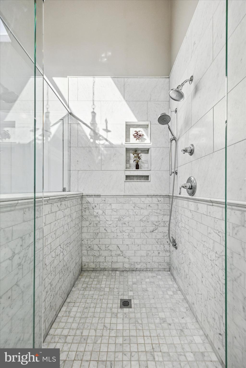 DOYLESTOWN CROSSIN - Residential