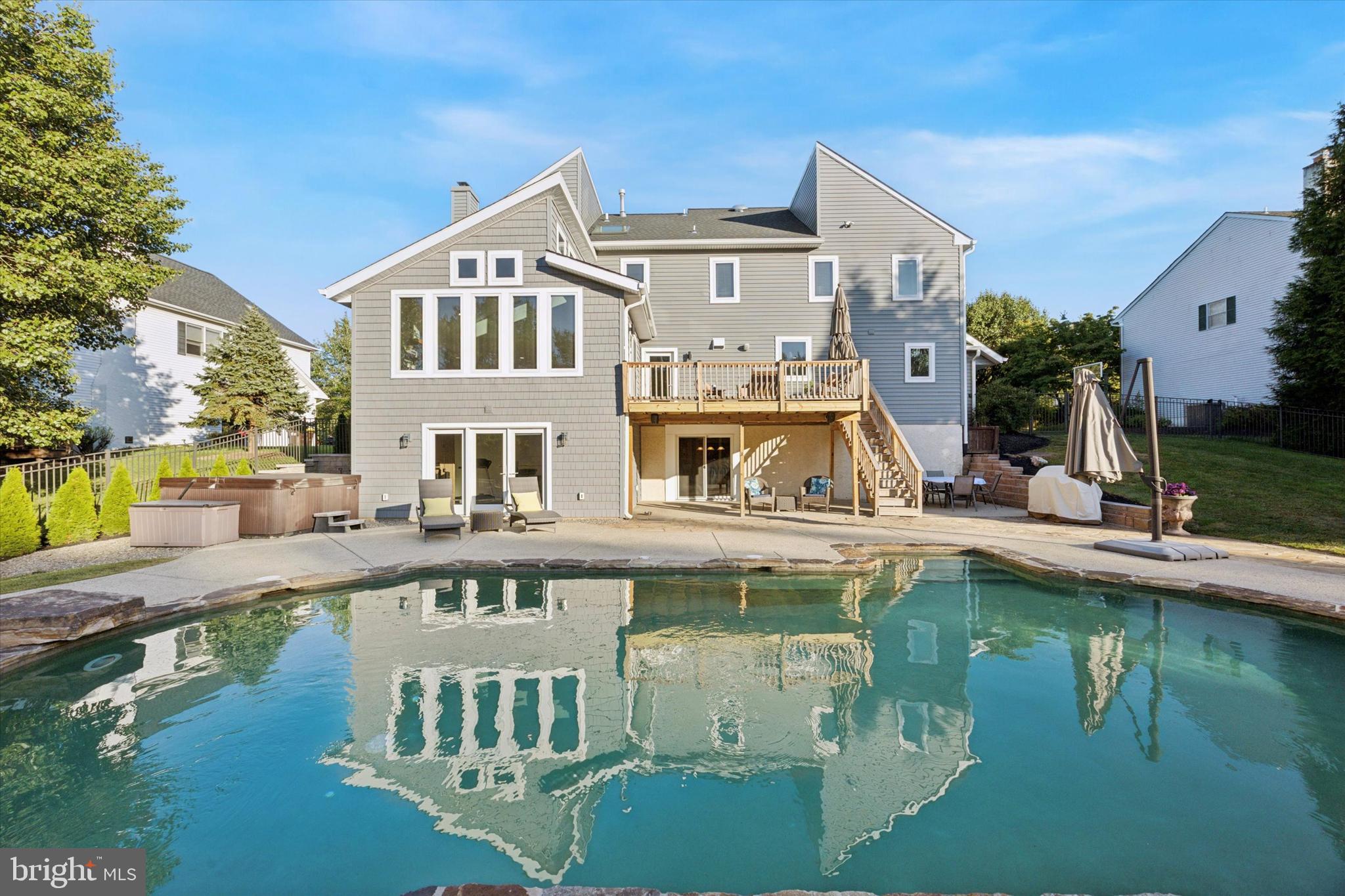 DOYLESTOWN CROSSIN - Residential