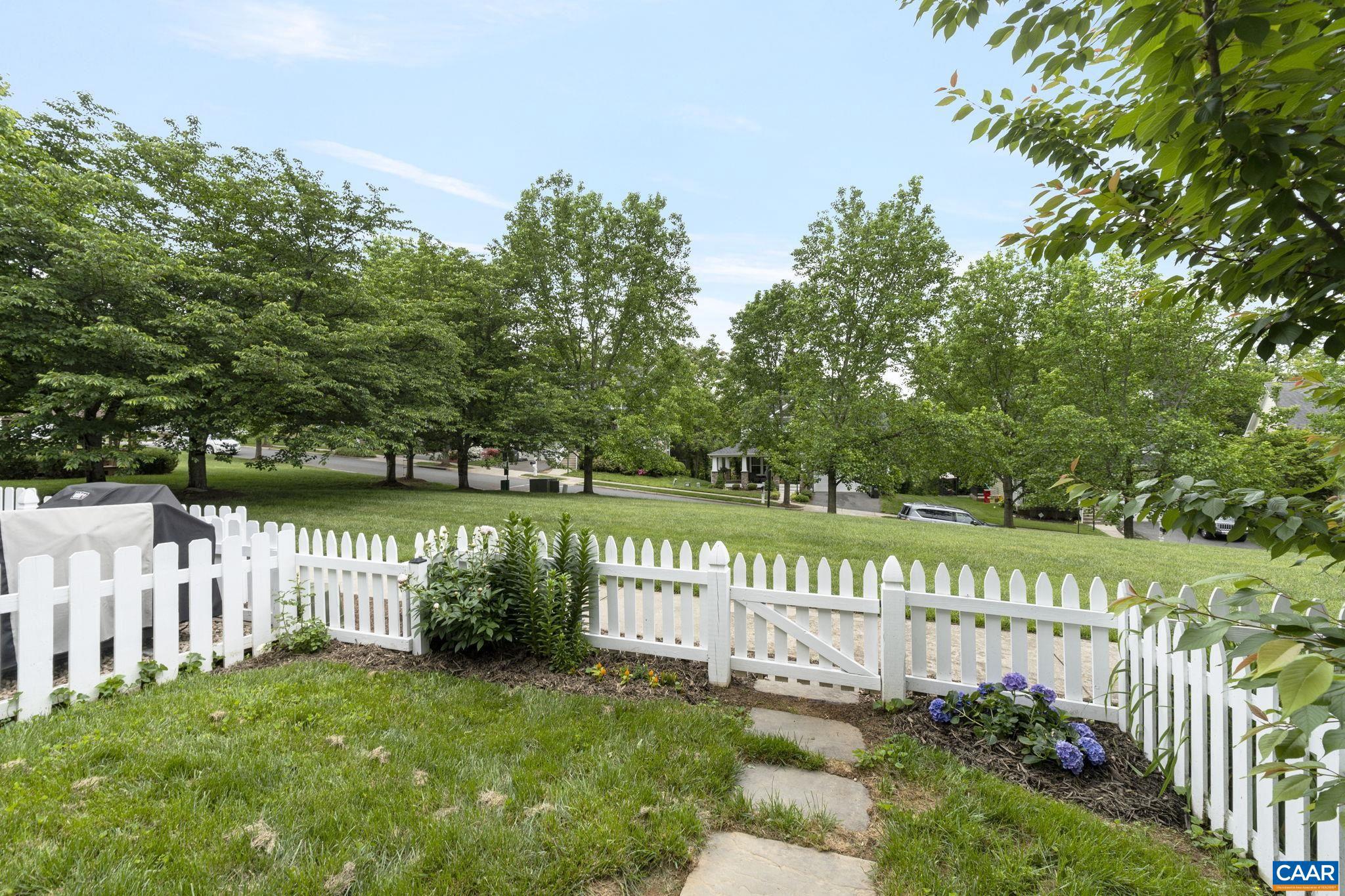 WICKHAM POND - Residential