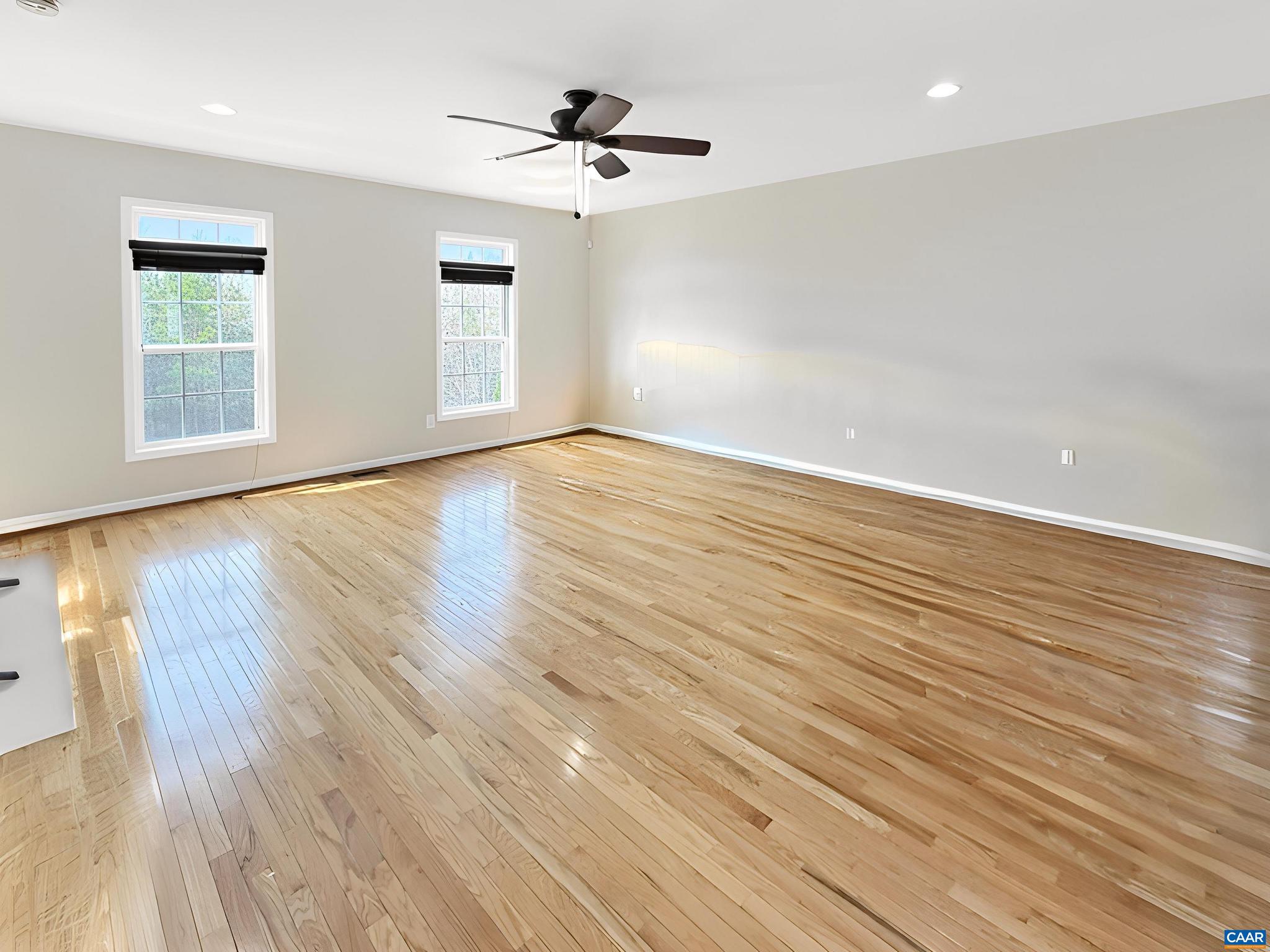 LAUREL PARK - Residential