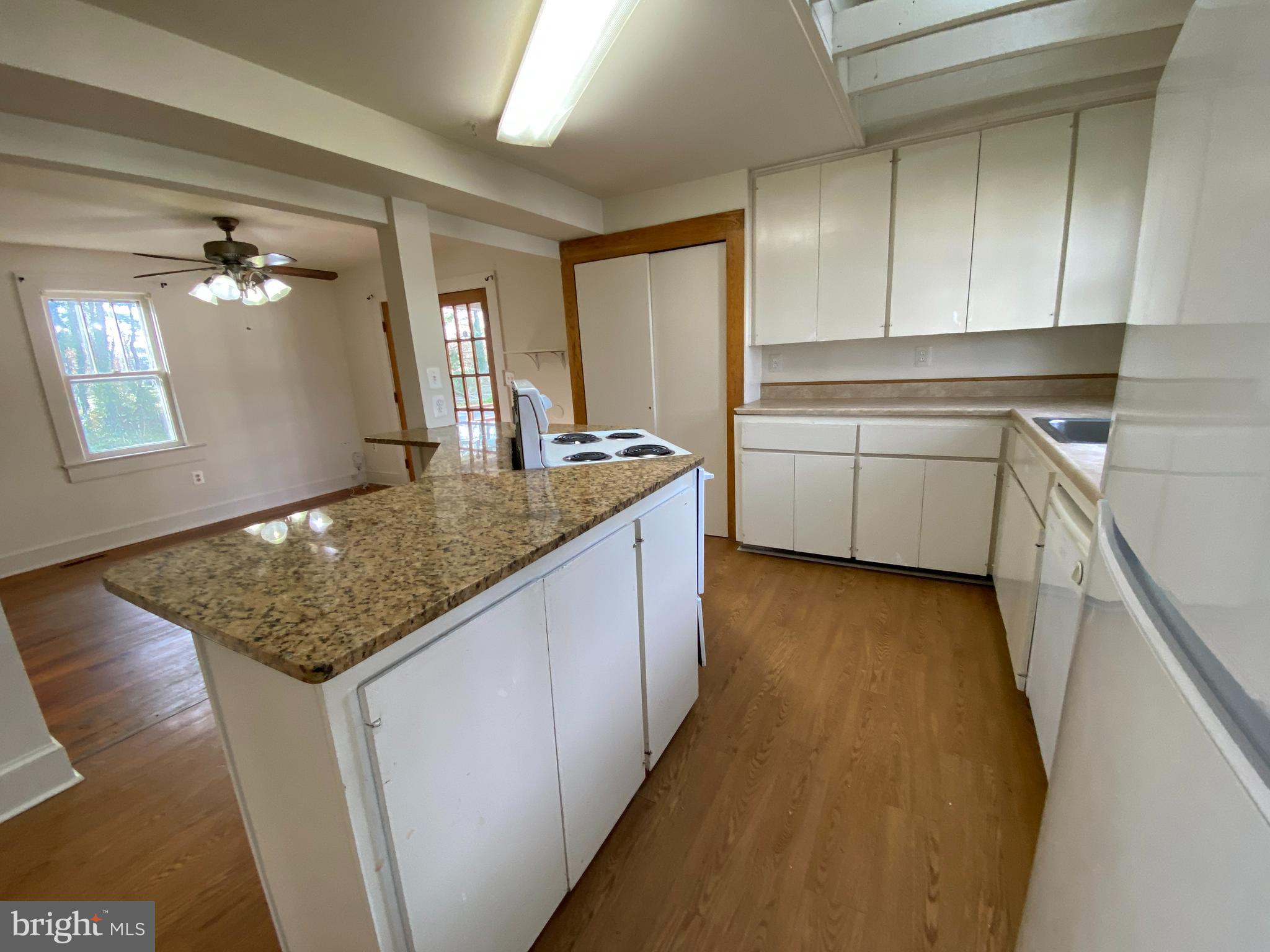 CLEARVIEW/CHATHAM HGTS - Residential Lease