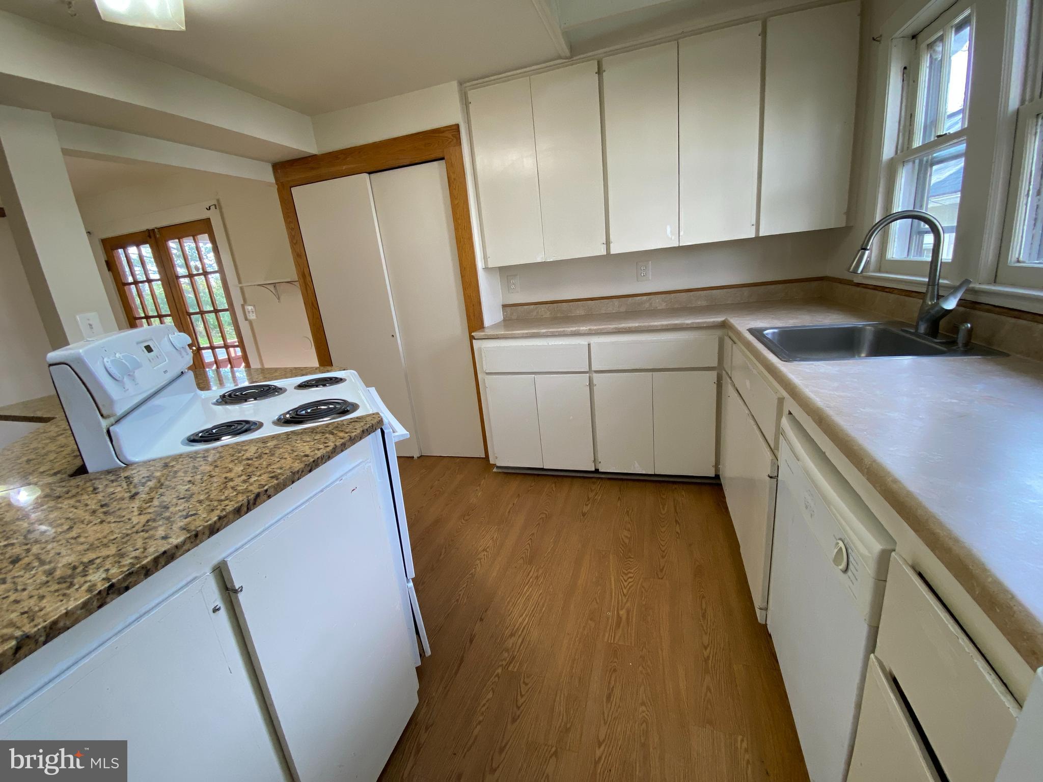 CLEARVIEW/CHATHAM HGTS - Residential Lease