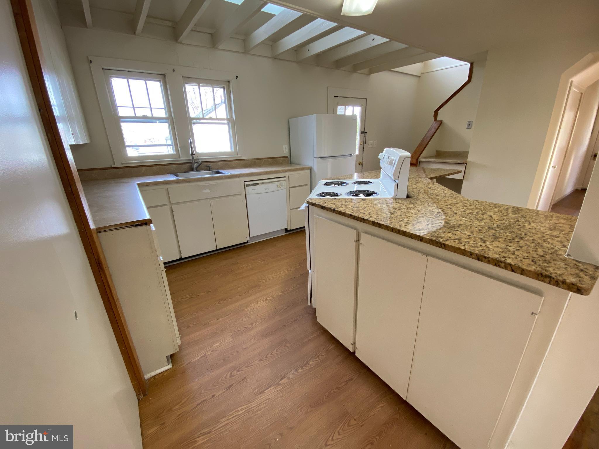 CLEARVIEW/CHATHAM HGTS - Residential Lease