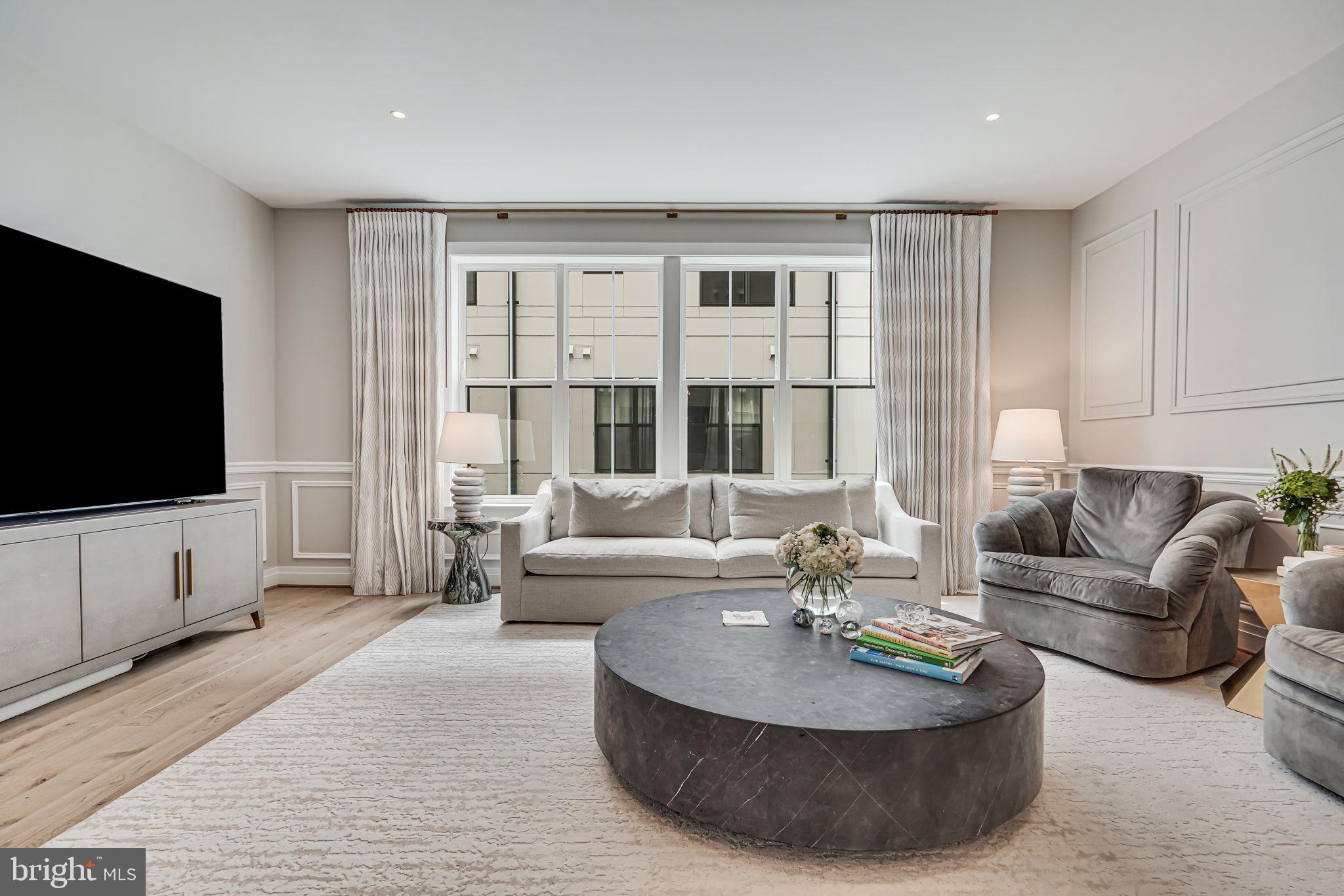 OLD TOWN NORTH - Residential