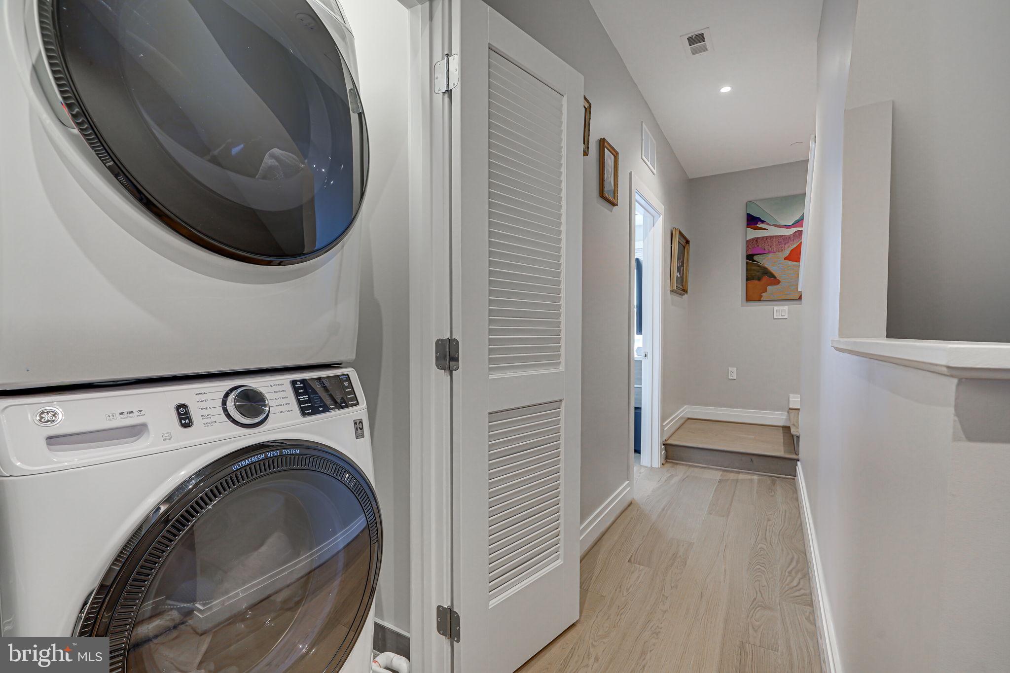 OLD TOWN NORTH - Residential