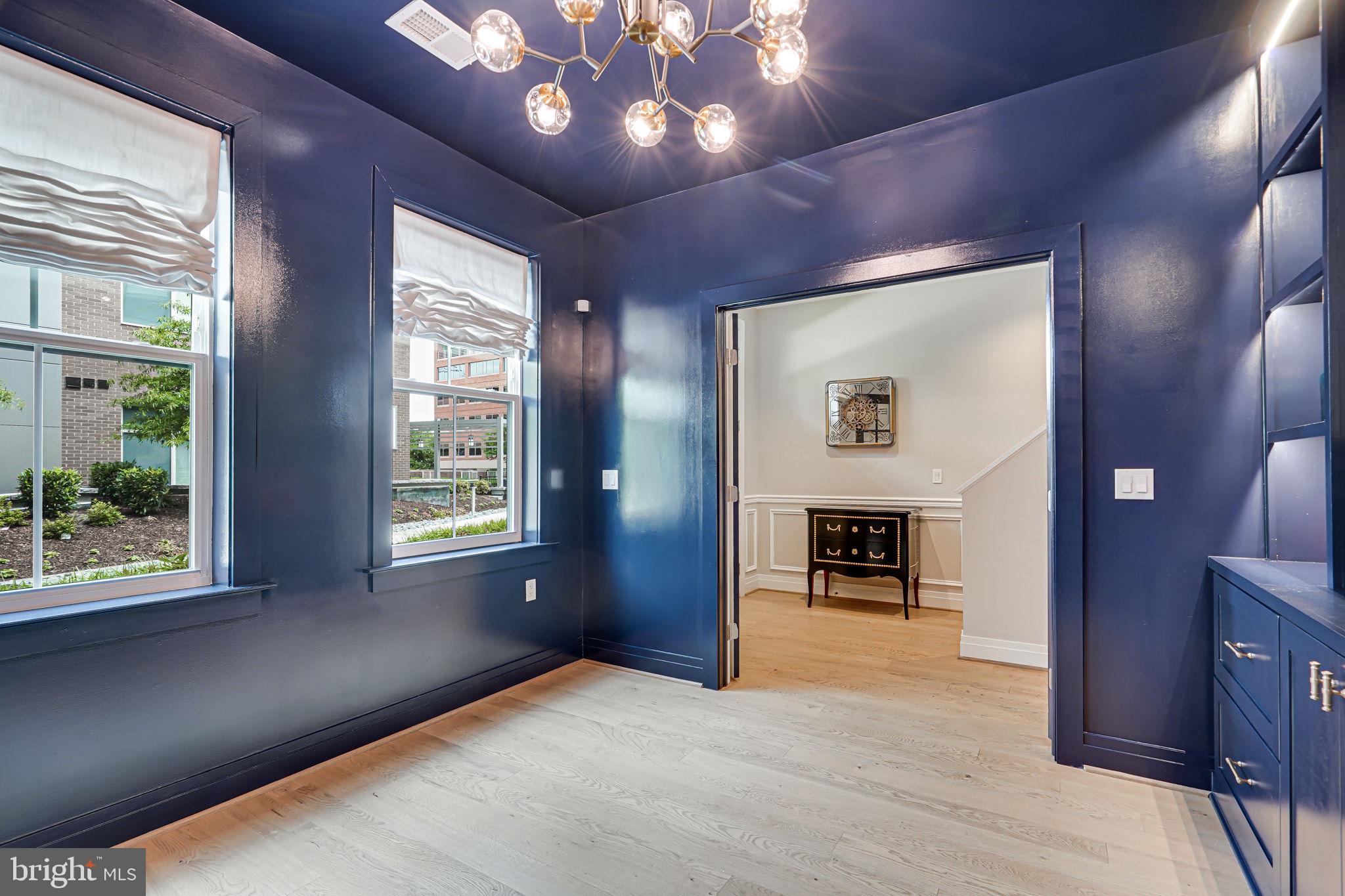 OLD TOWN NORTH - Residential