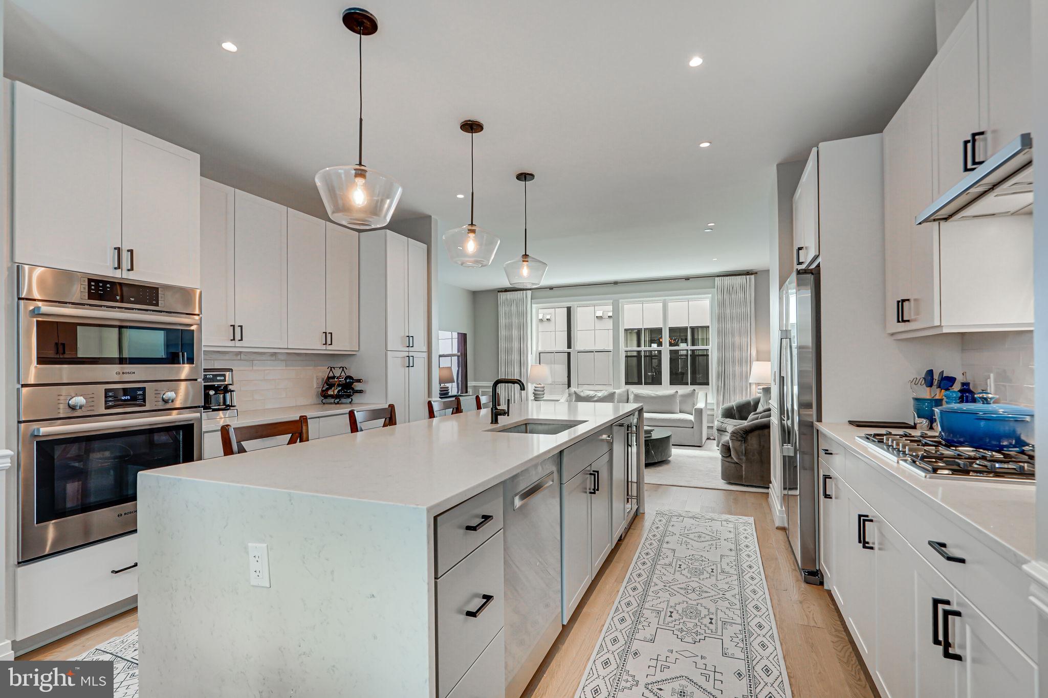 OLD TOWN NORTH - Residential