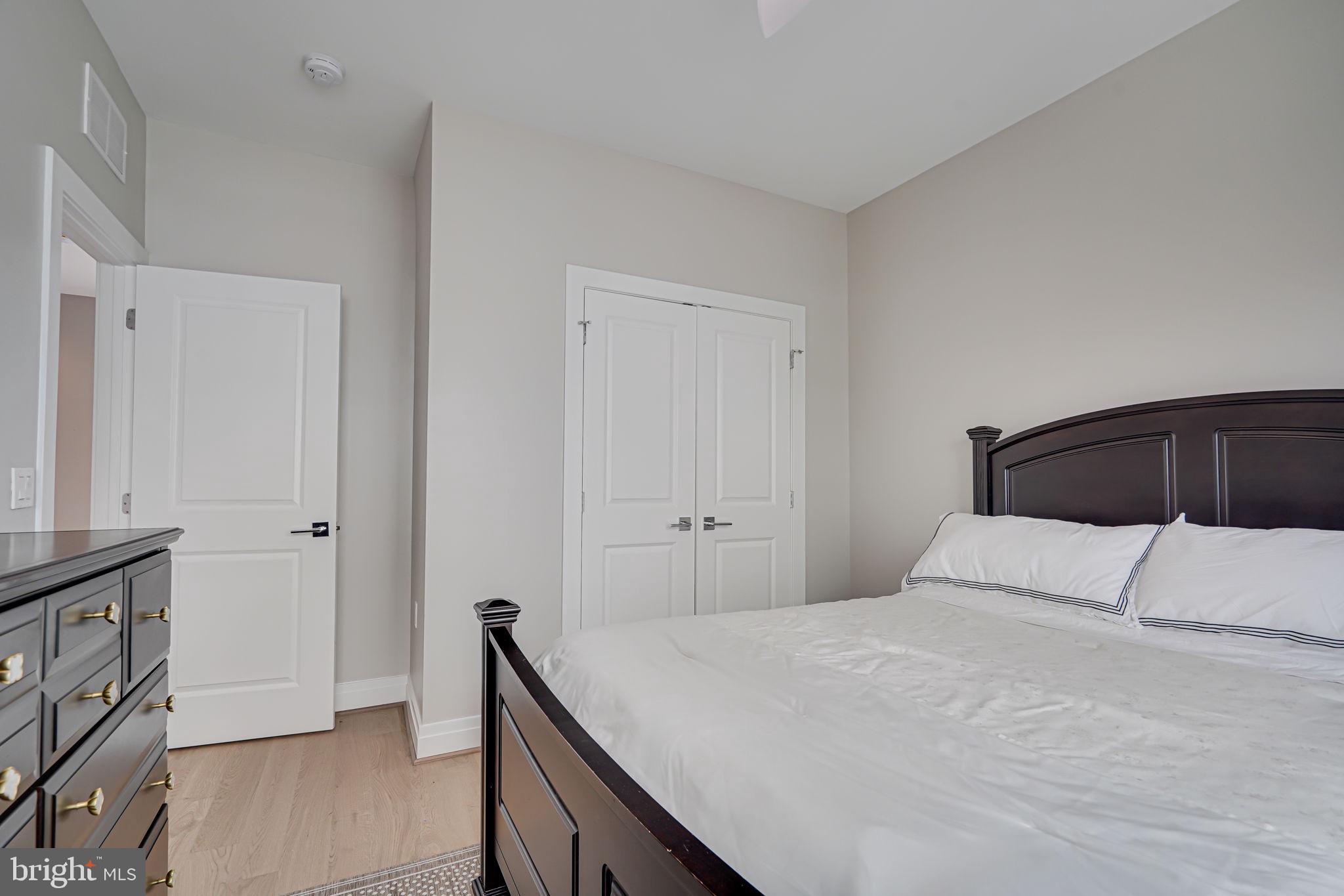 OLD TOWN NORTH - Residential