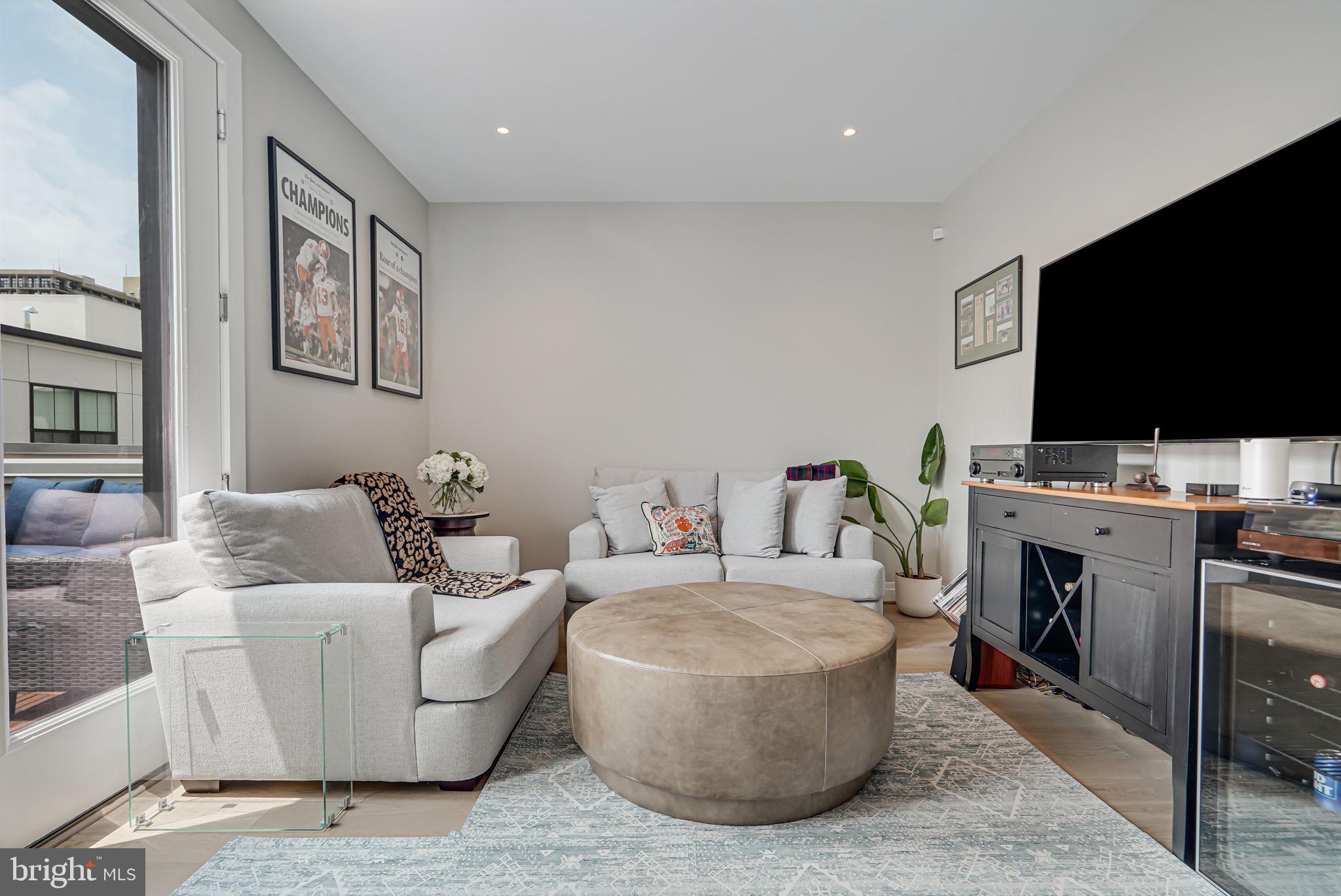 OLD TOWN NORTH - Residential