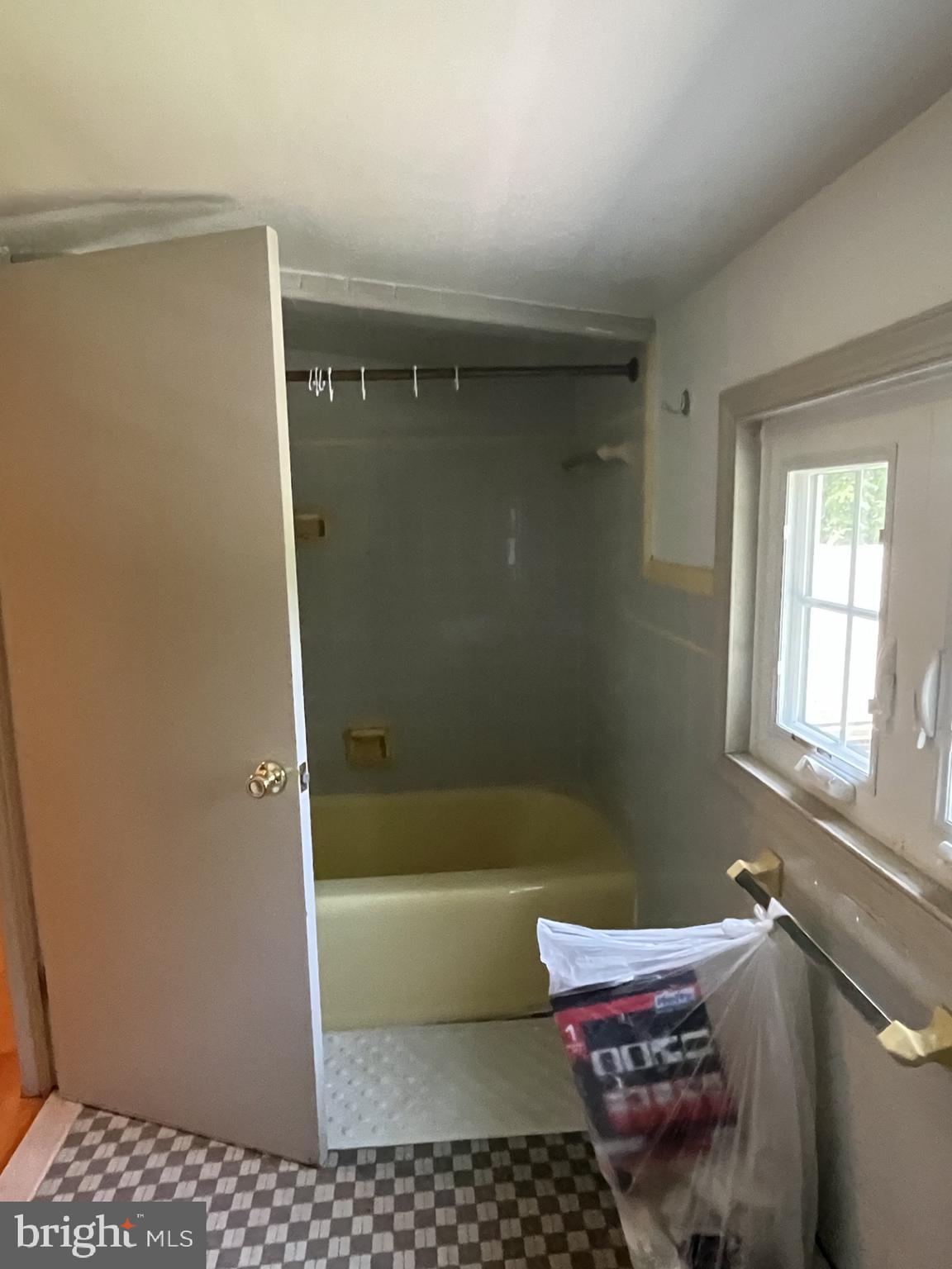 FREDERICKSBURG CITY - Residential Lease