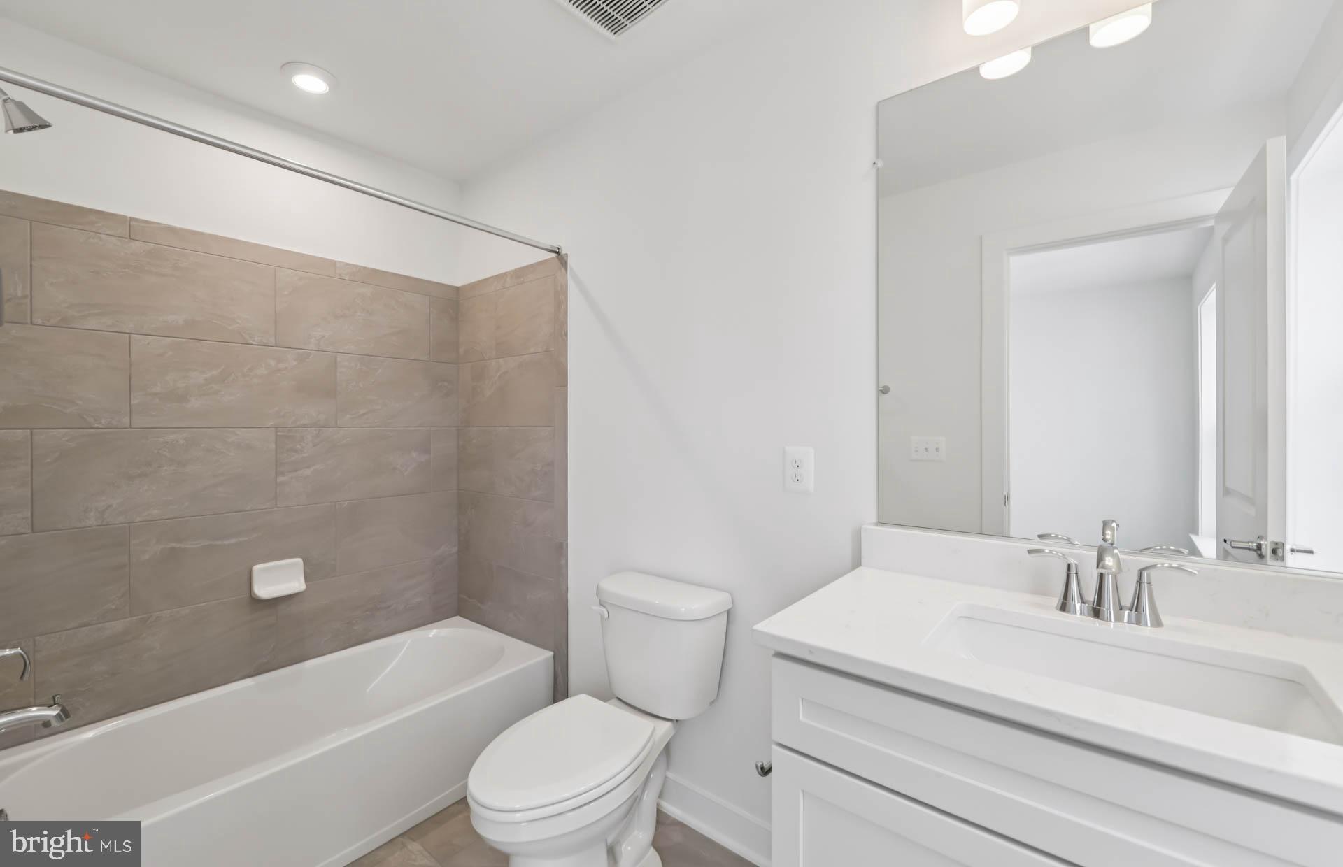 FARMSTEAD DISTRICT - Residential