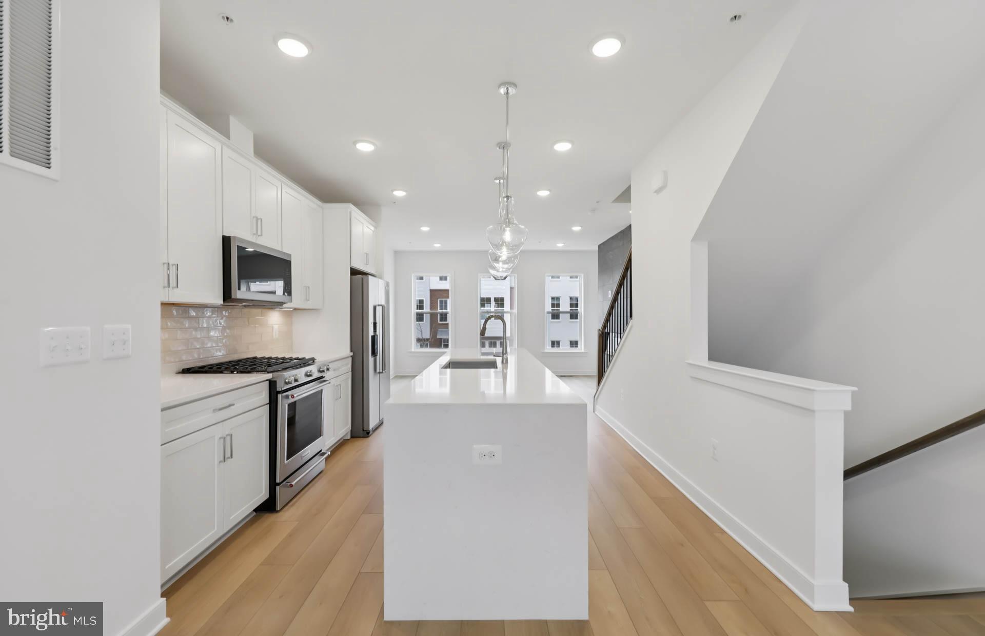 FARMSTEAD DISTRICT - Residential